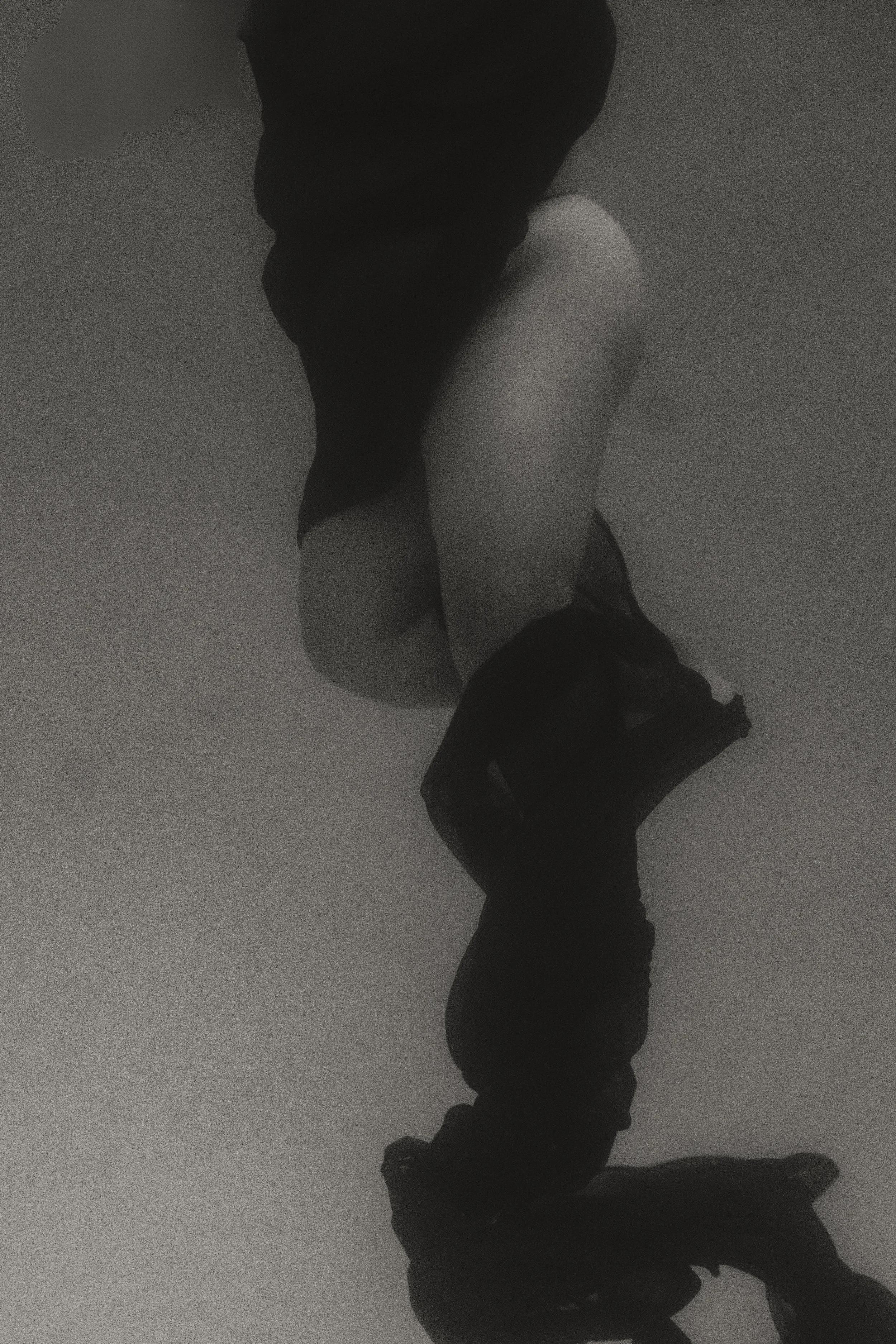 Laura-Brooks-Art-Water-Boudoir-Seattle.jpg