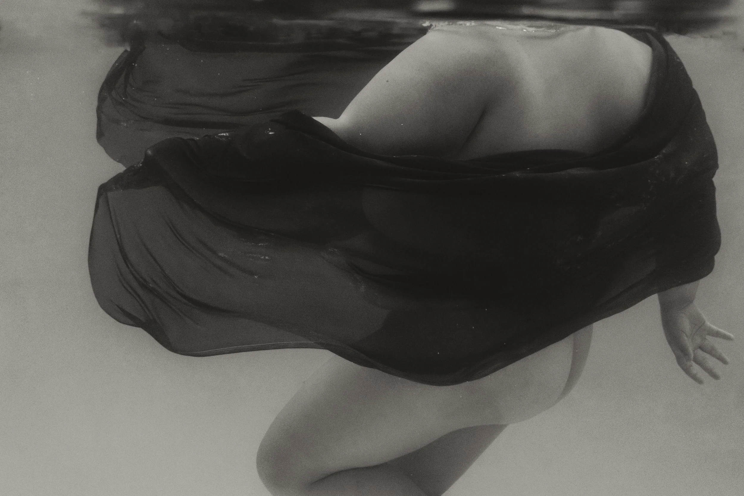 Laura-Brooks-Art-Water-Boudoir-Seattle.jpg