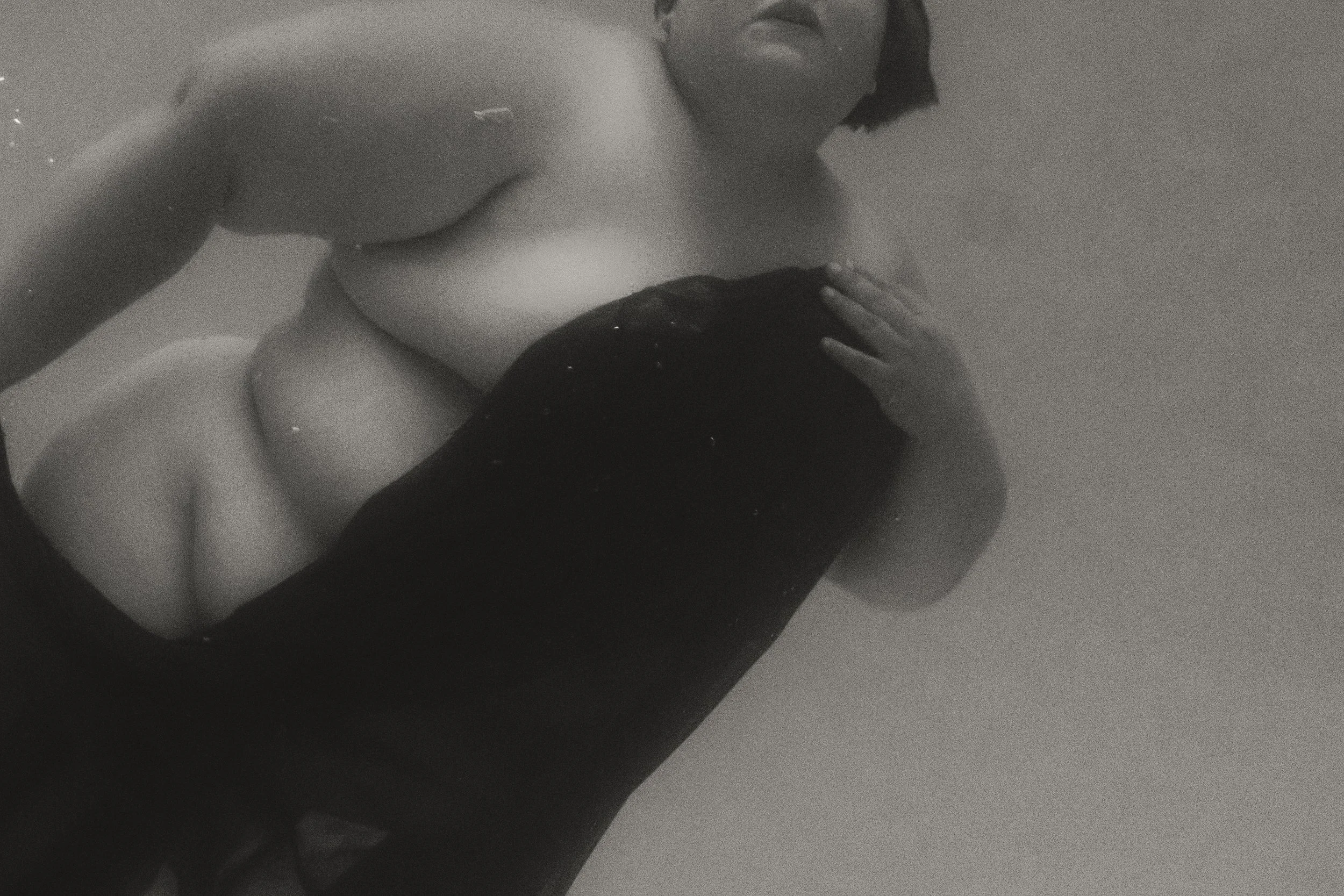Laura-Brooks-Art-Water-Boudoir-Seattle.jpg