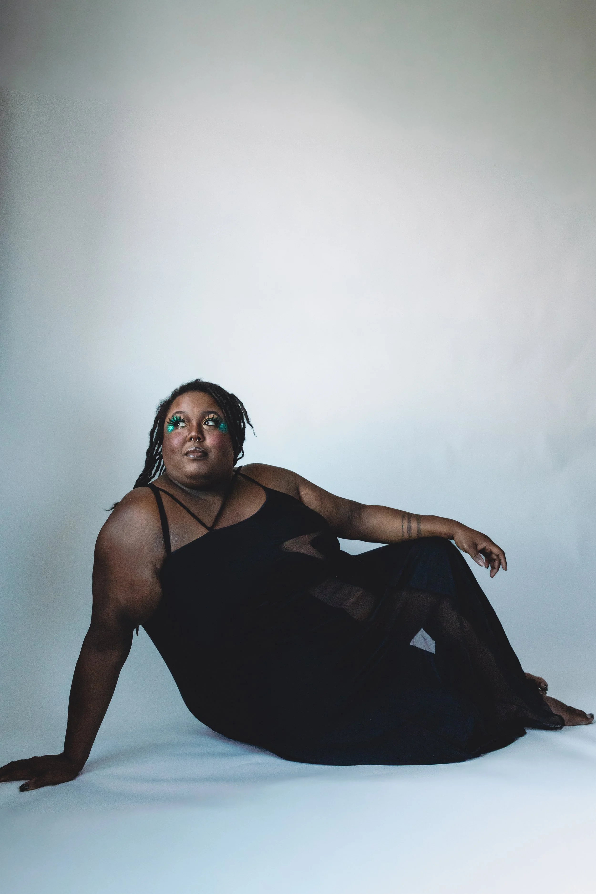 Laura-Brooks-Art-Fatlesque-Portraits-Seattle.jpg