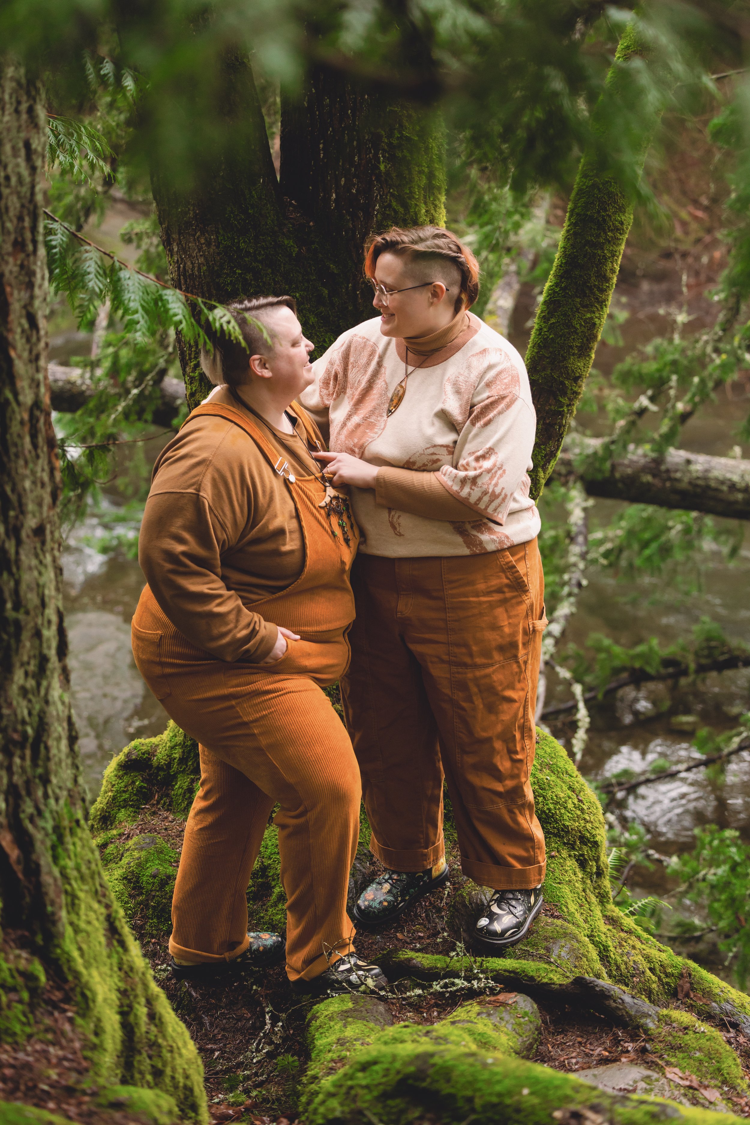 What to expect for your queer family photos in Seattle