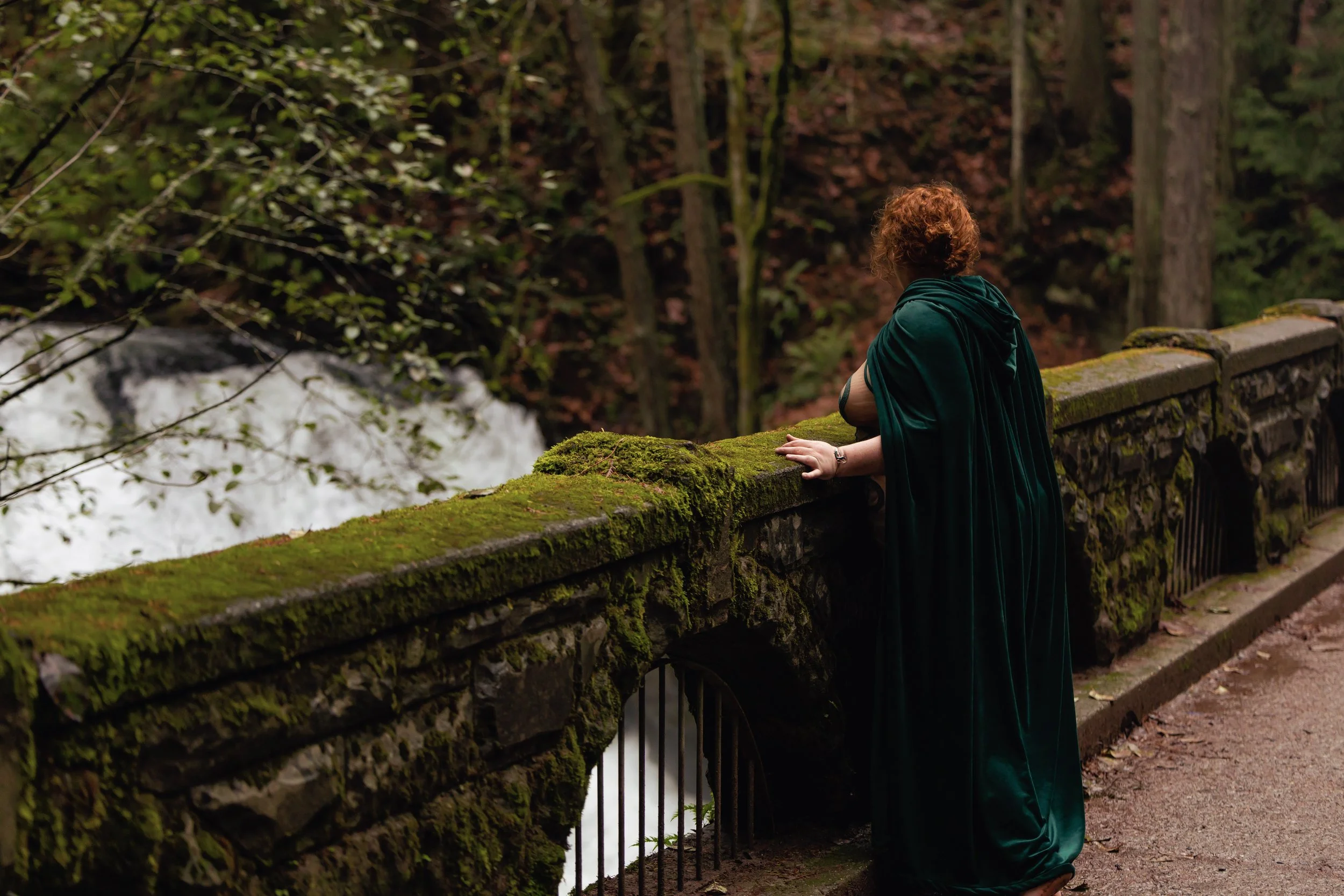 Laura-Brooks-Art-Plus-Size-Water-Outdoor-Boudoir-Bellingham.jpg