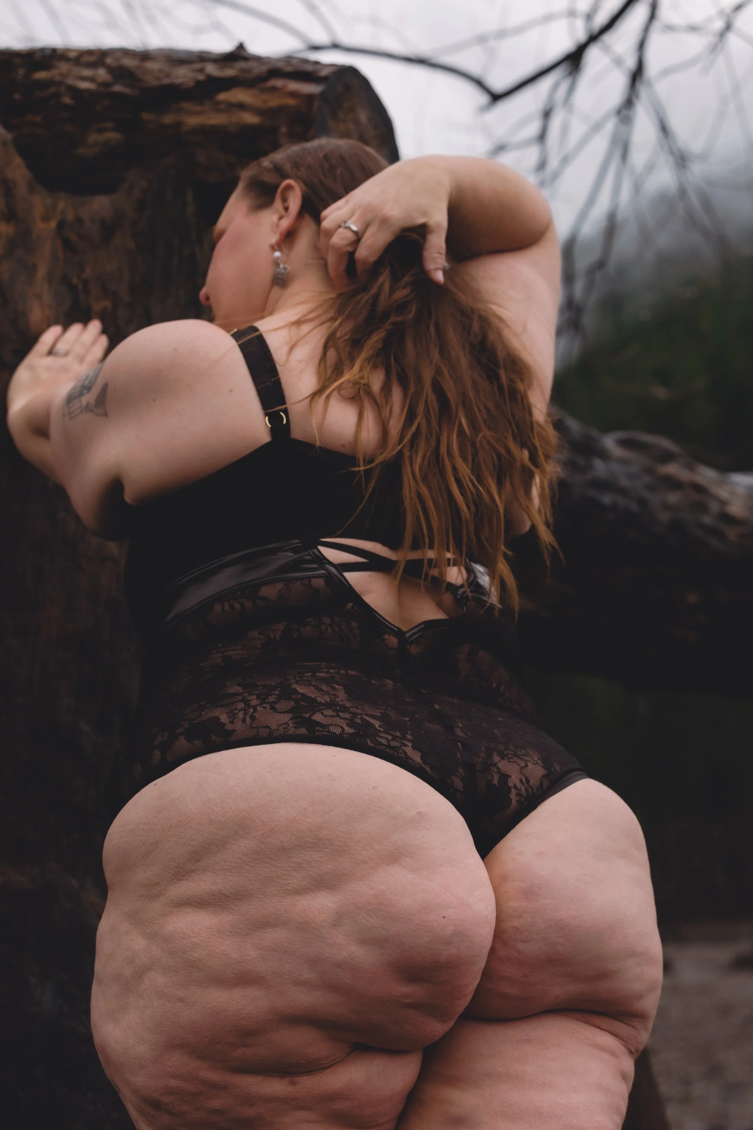 Laura-Brooks-Art-Outdoor-Boudoir-Photography-Seattle.jpg