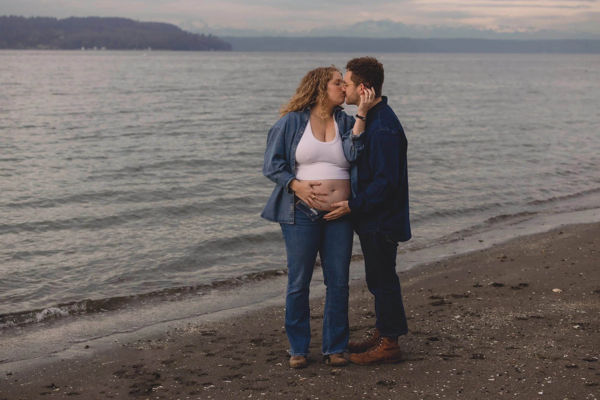 Laura-Brooks-Art-Outdoor-Family-Photography-Seattle.jpg