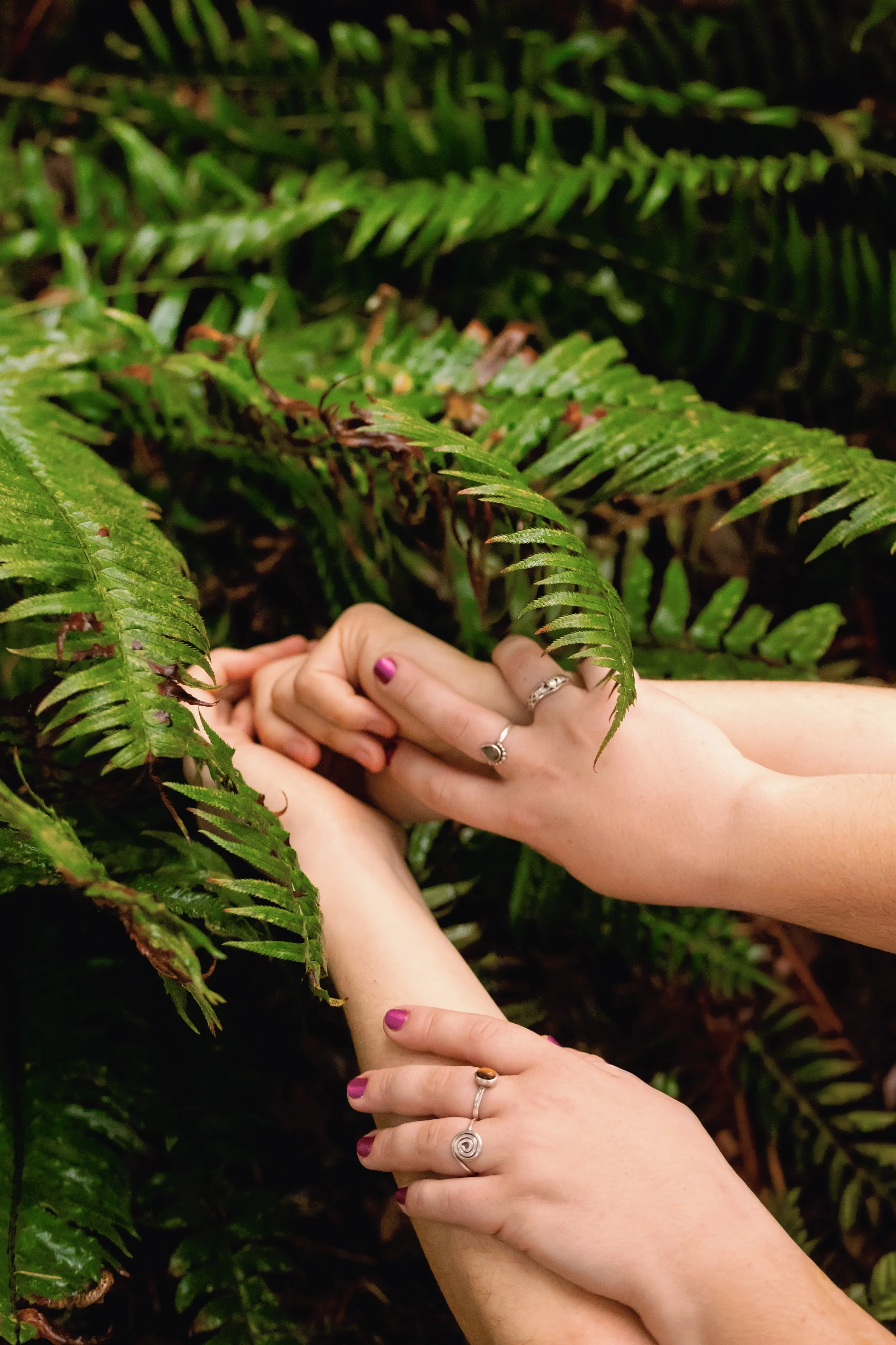 Laura-Brooks-Art-Plus-Size-Couple-Outdoor-Boudoir-Seattle.jpg