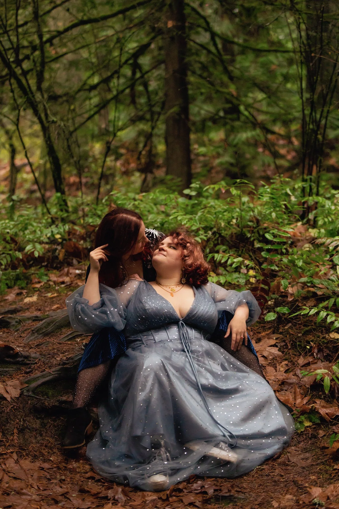 Laura-Brooks-Art-Plus-Size-Queer-Outdoor-Family-Portraits-Engagement-Bellingham.jpg