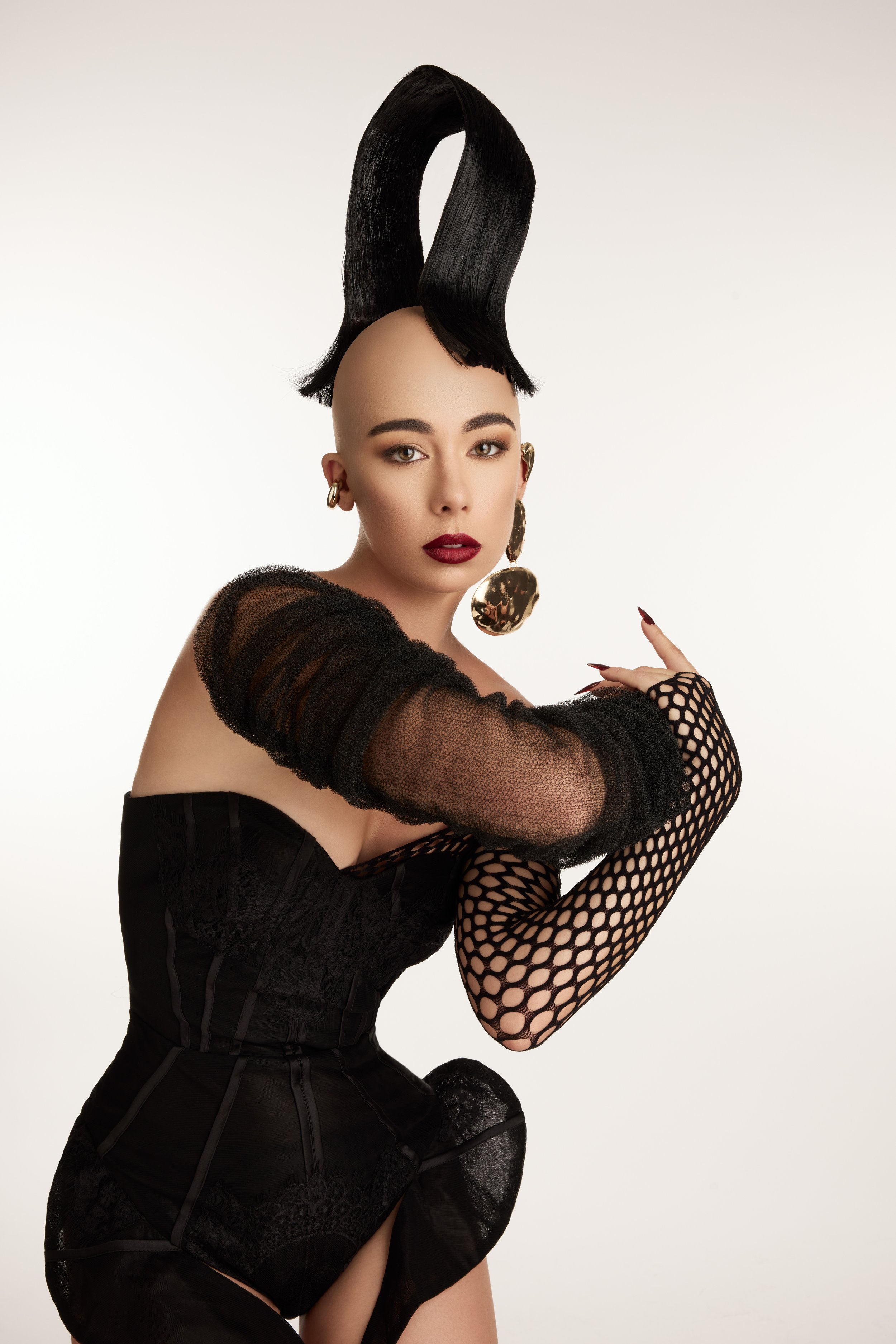 Photography Lyn Taylor
Makeup Brooke Clarke
Styling Alicia Feebrey