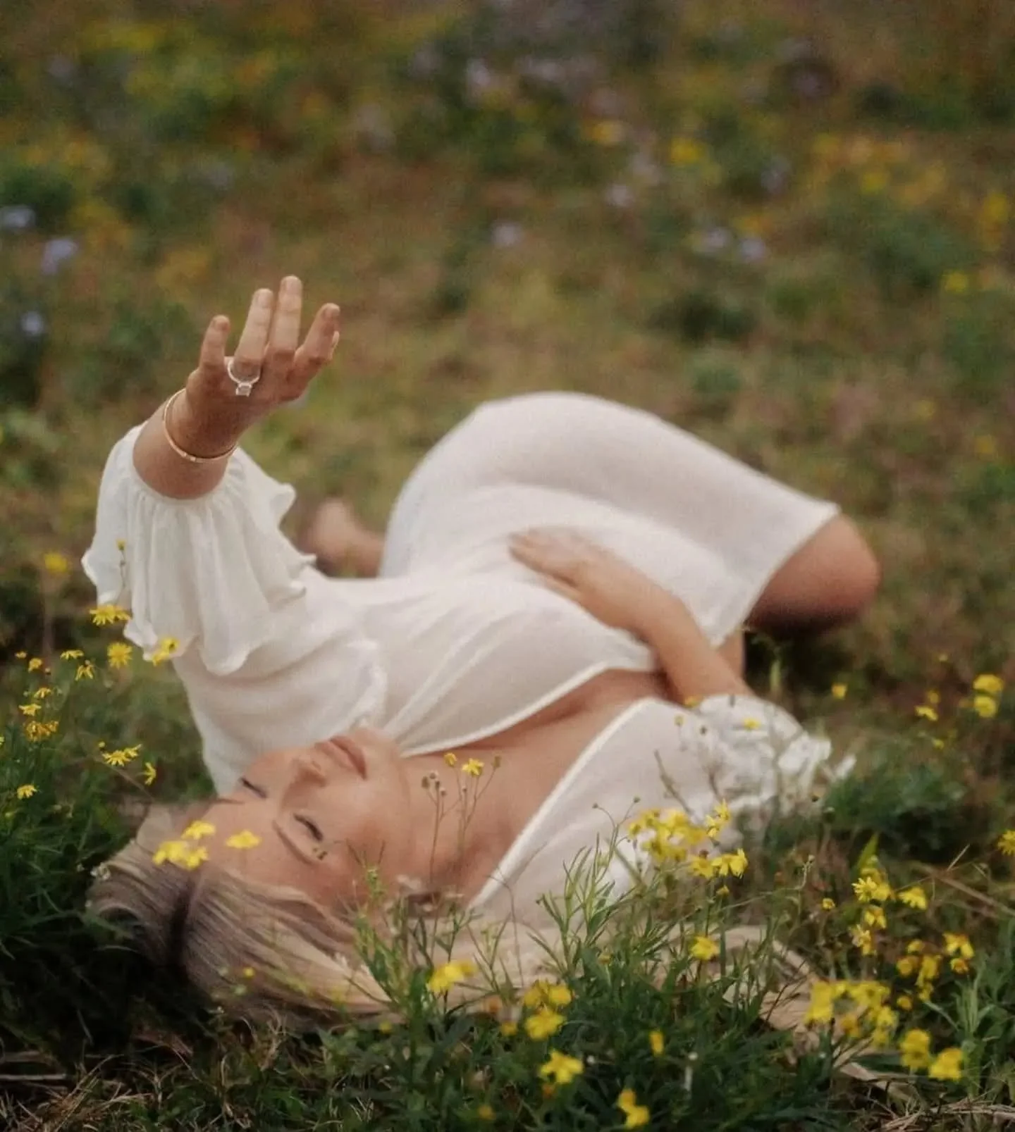 Dream 🌸 
@tealleanderson 

📸 @molly.ephotography

CAPTURED AT THE BYRON BAY PHOTOGRAPHY RETREAT @rawimagephotography_
&bull;Concept and styling 
@jodilynnphotography