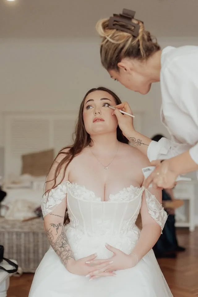 KEIRA LEA DOING BRIDAL MAKEUP AT THE QUATERS FORRESTERS BEACH CENTRAL COAST