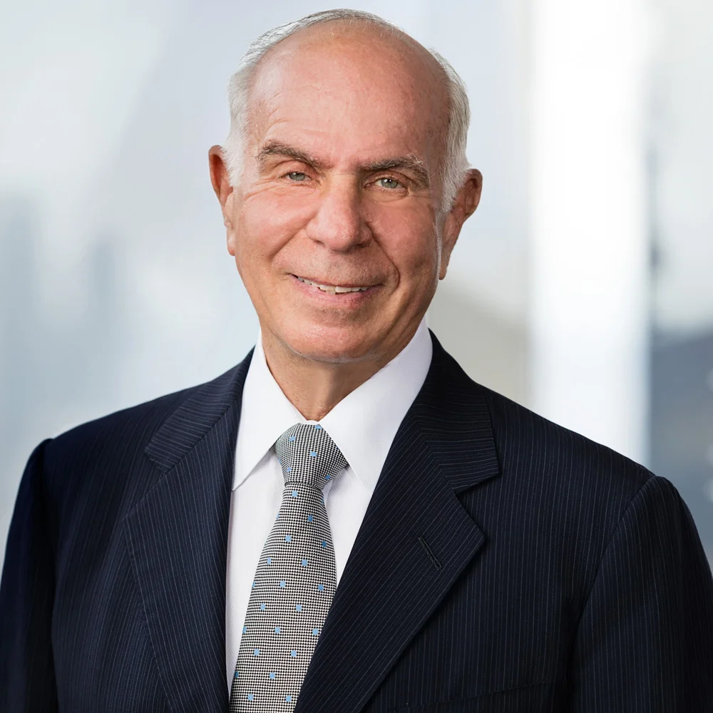 Headshot of Ronald G Weiner Managing Partner of Perelson Weiner LLP. Mr Weiner is named as one of the top 200 CPA's by Forbes