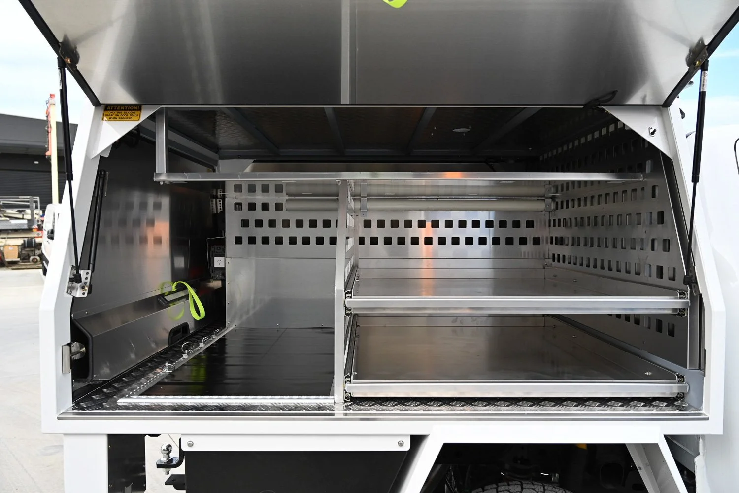 Storage Options with vehicle Service Bodies