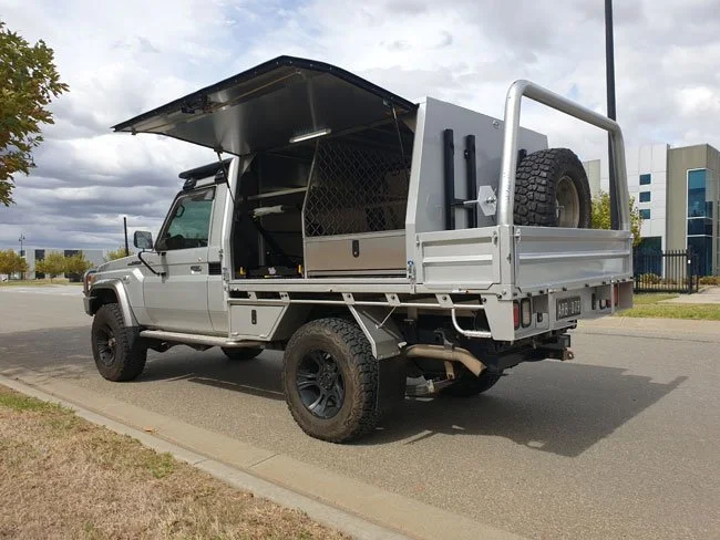 Advantages Of A Lift On Canopy For Your Ute