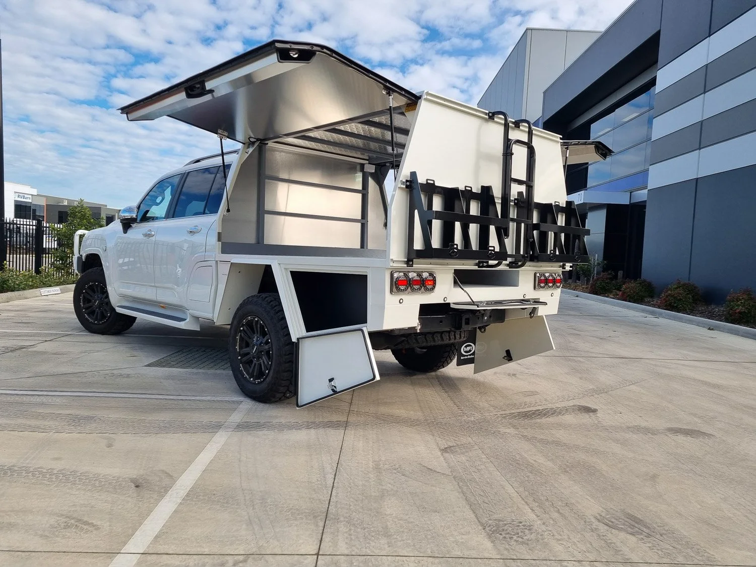 What are ute trays