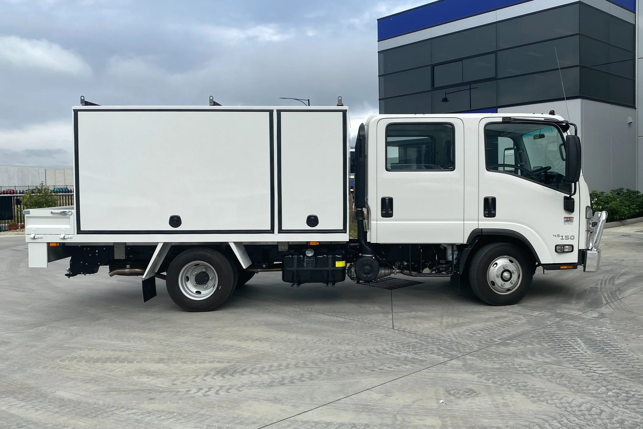Customised Isuzu Truck Service Bodies