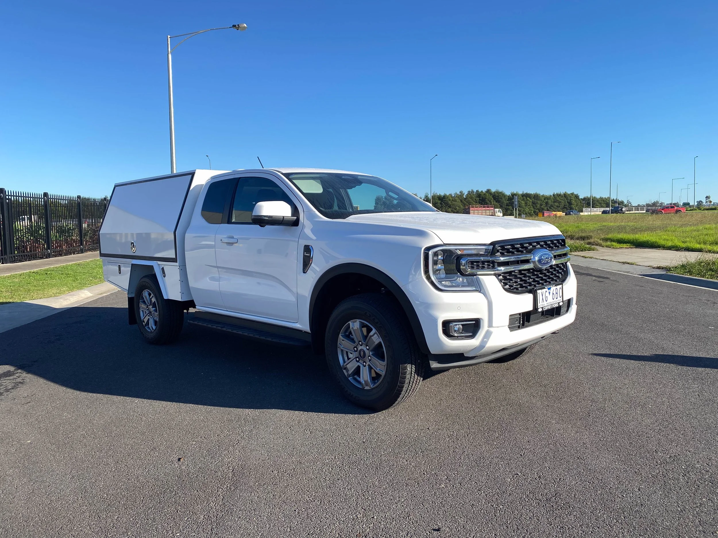6 Reasons You Should Convert Your Ute Tray Into a Canopy