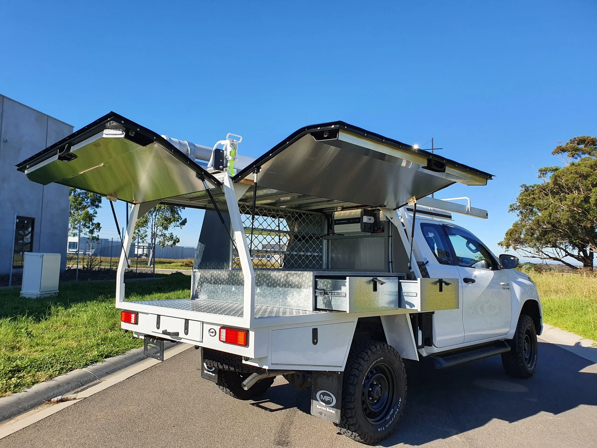What Are Ute Canopies Constructed From?