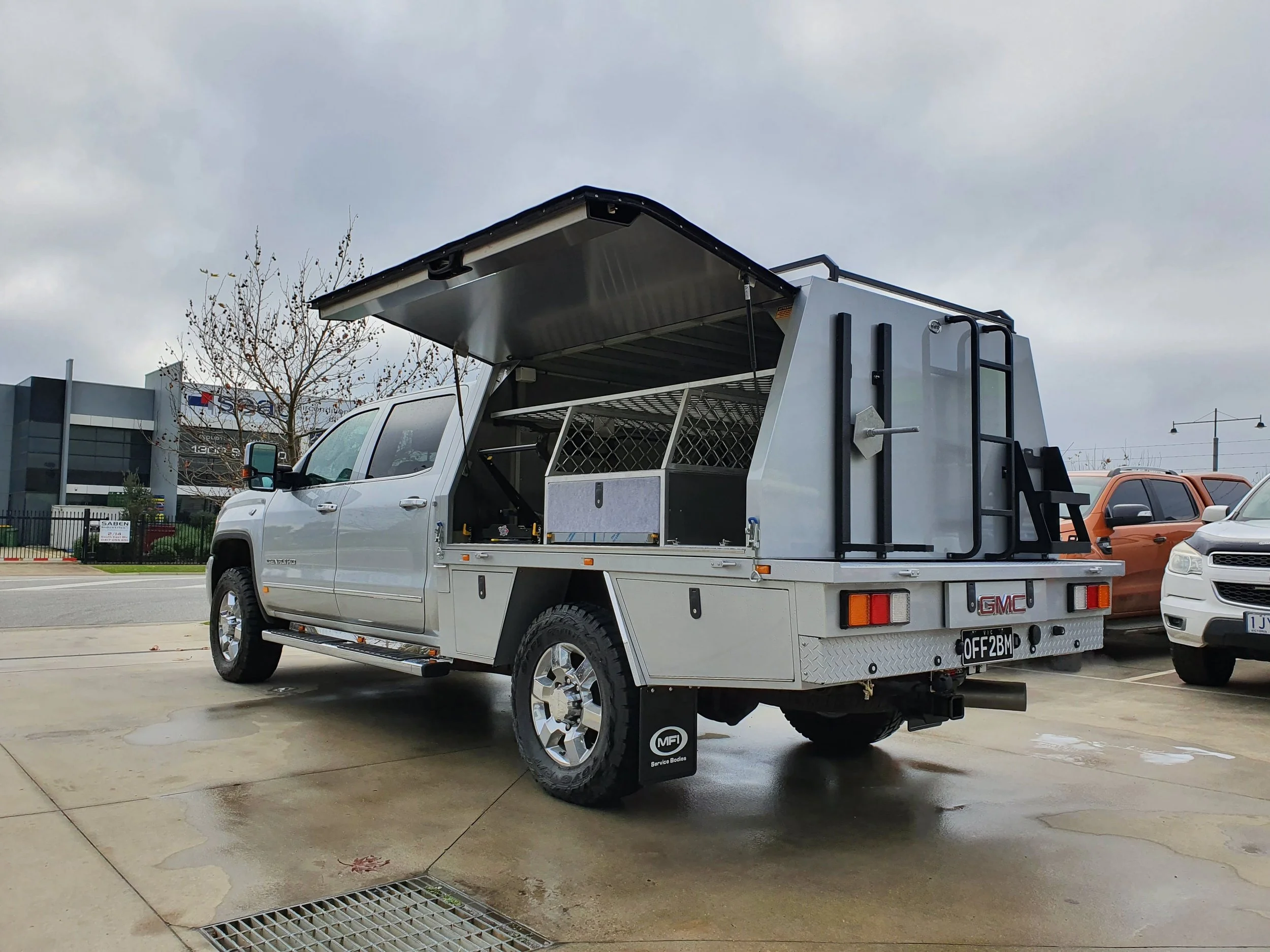 What Is The Best Material For A Service Body?