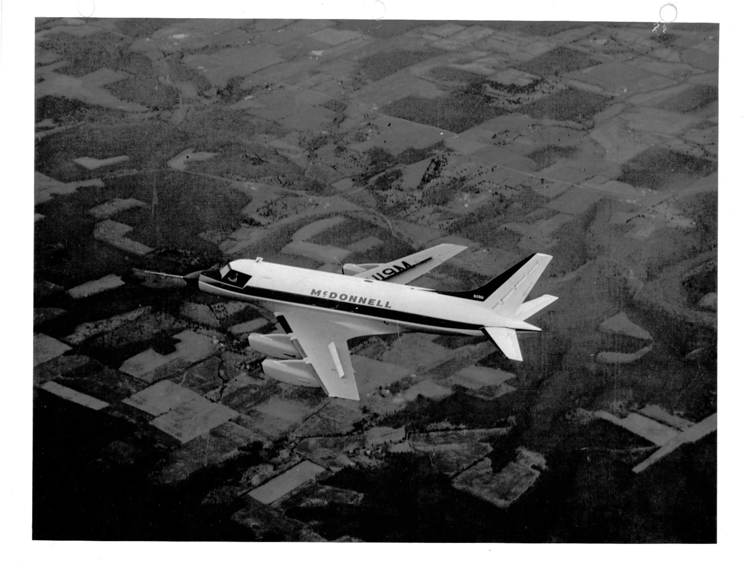 McDonnell 220 8.jpg