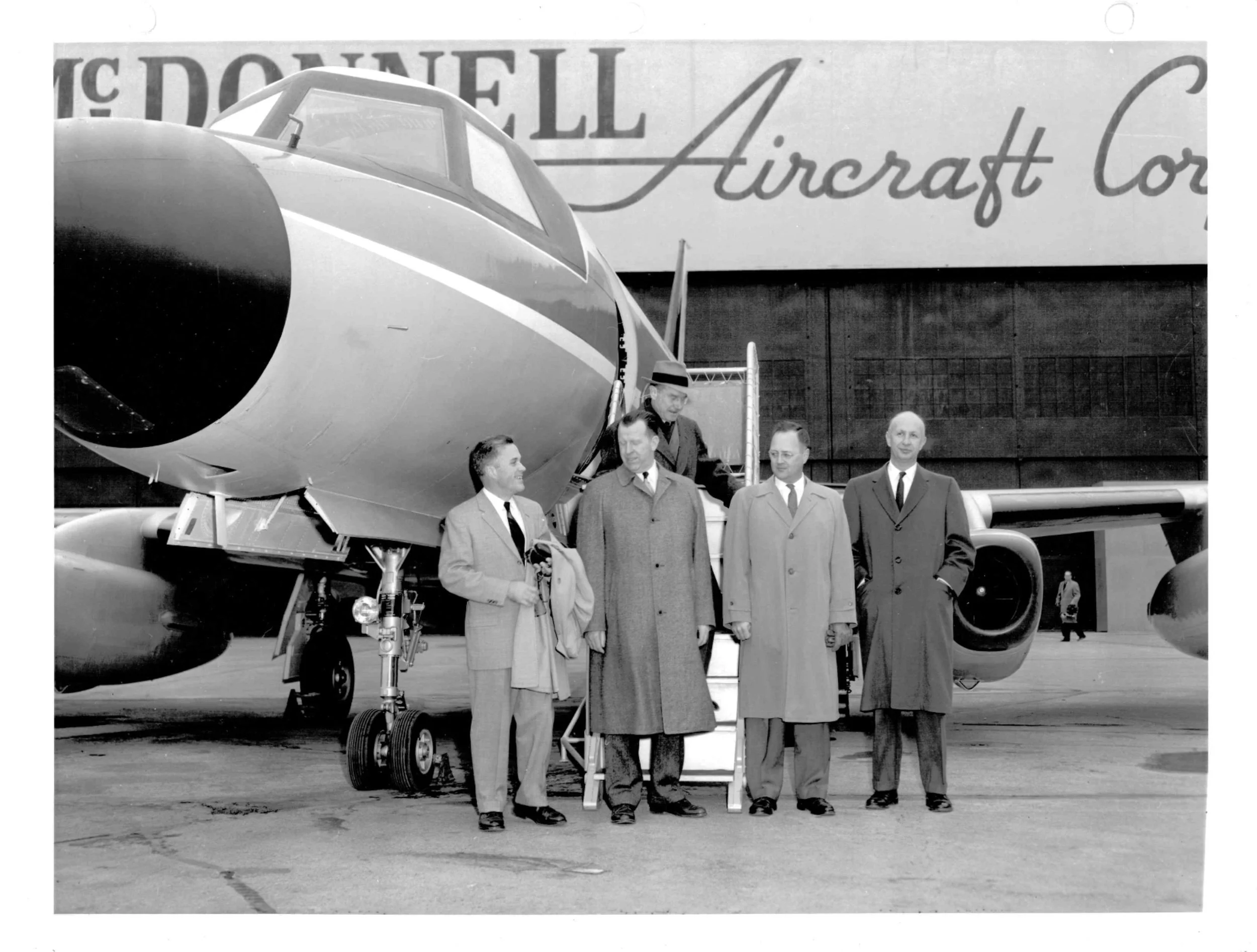 McDonnell 220 34.jpg