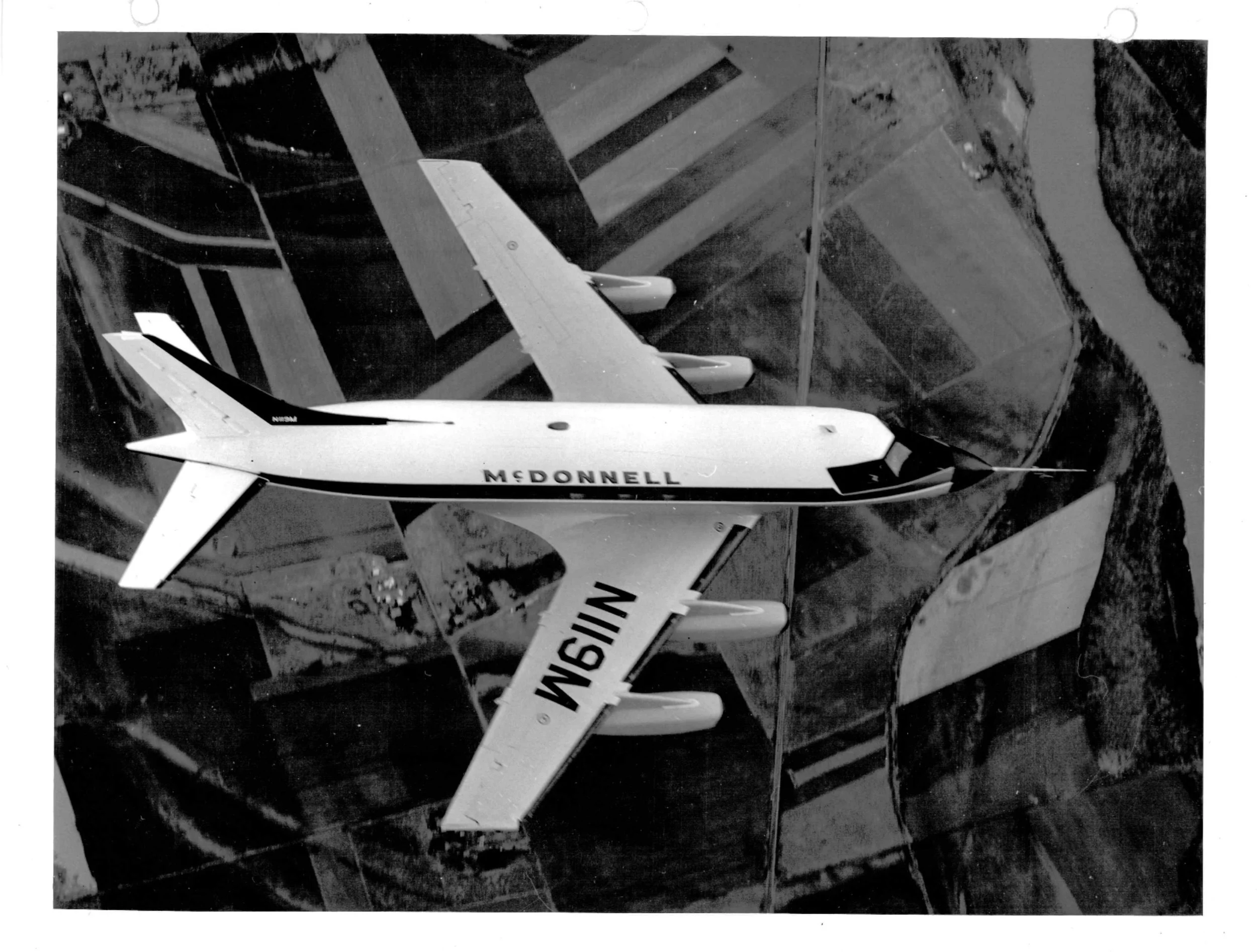 McDonnell 220 6.jpg