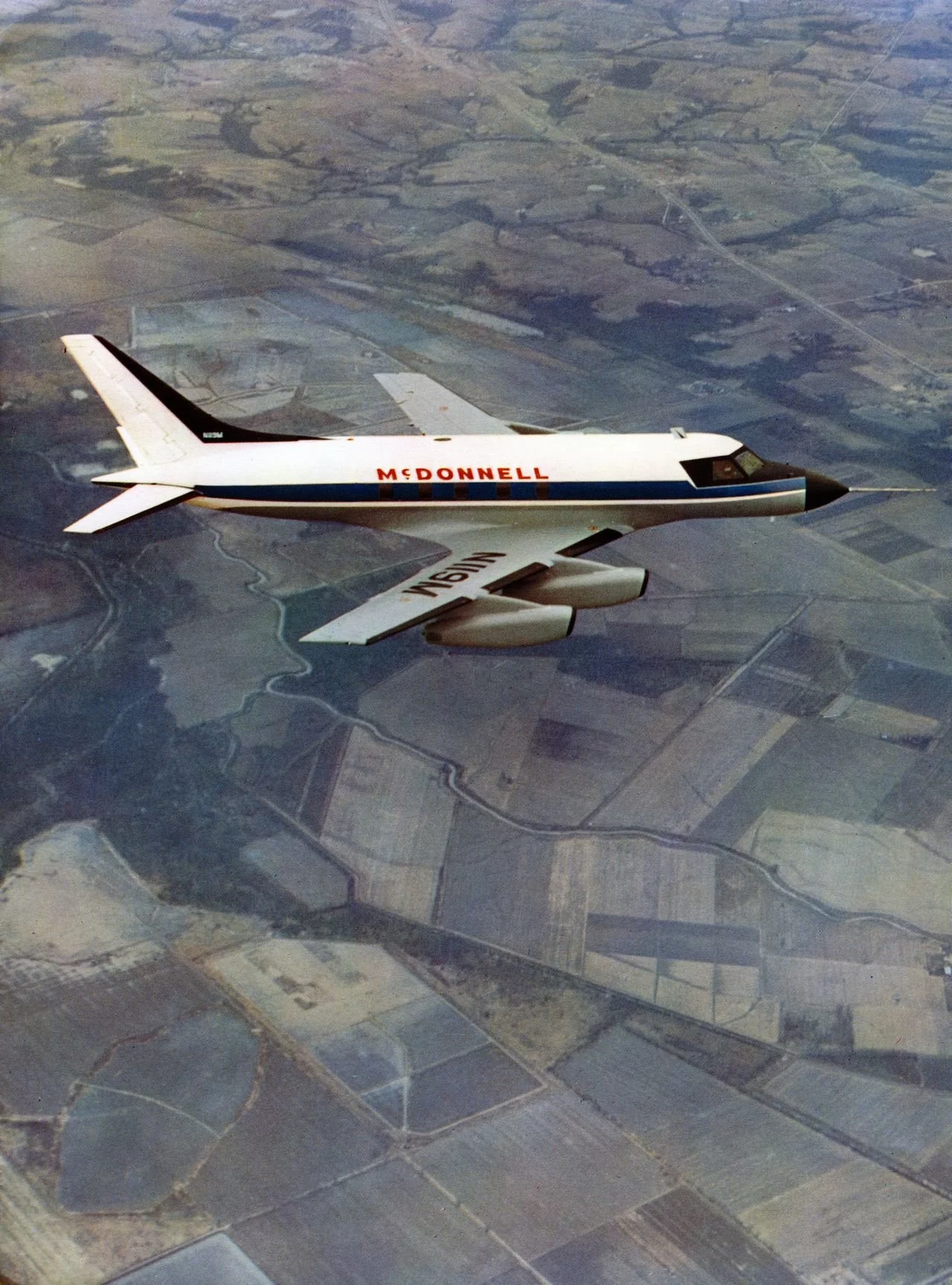 8_Mc_Donnell_Model_119_N119_M.jpg