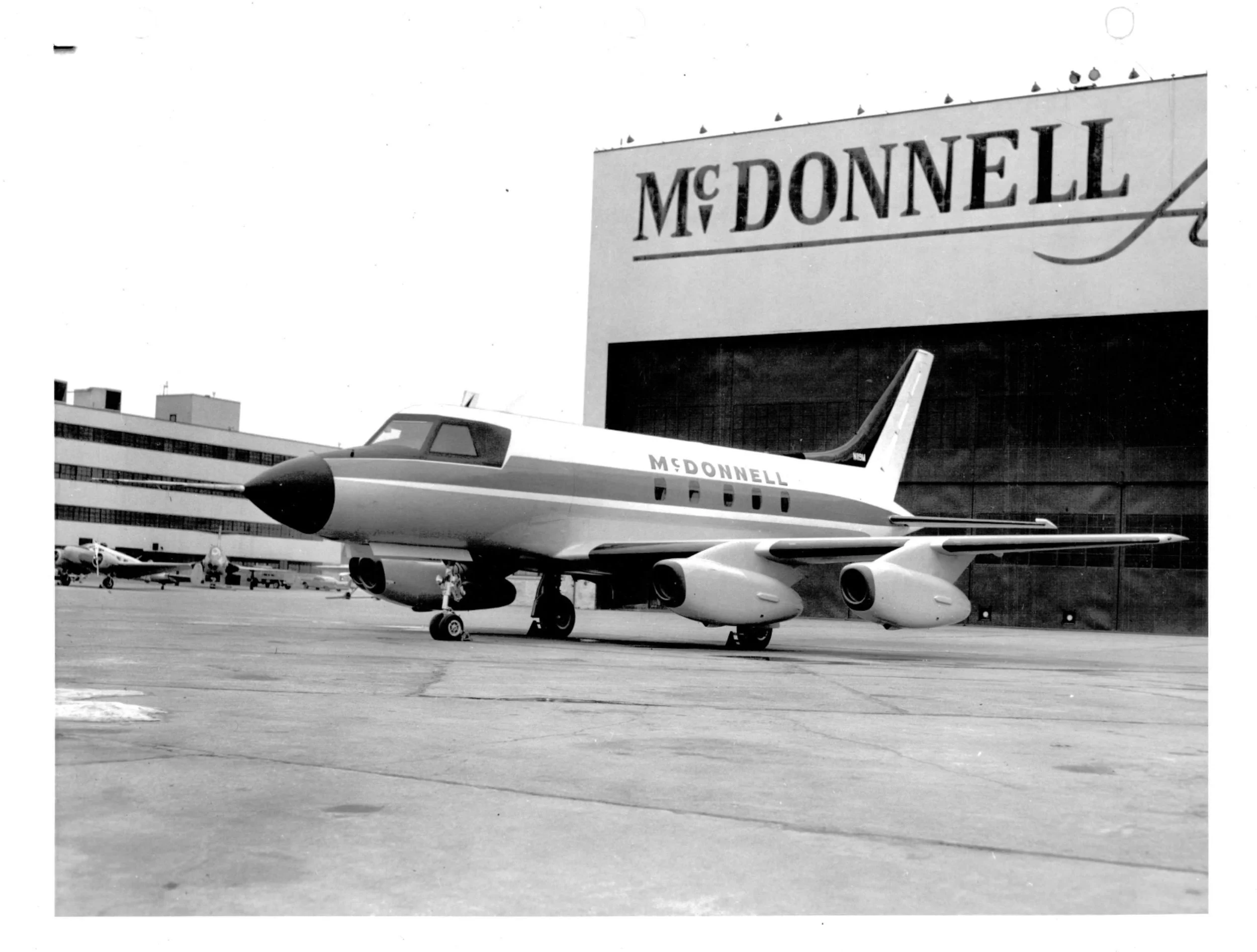 McDonnell 220 12.jpg