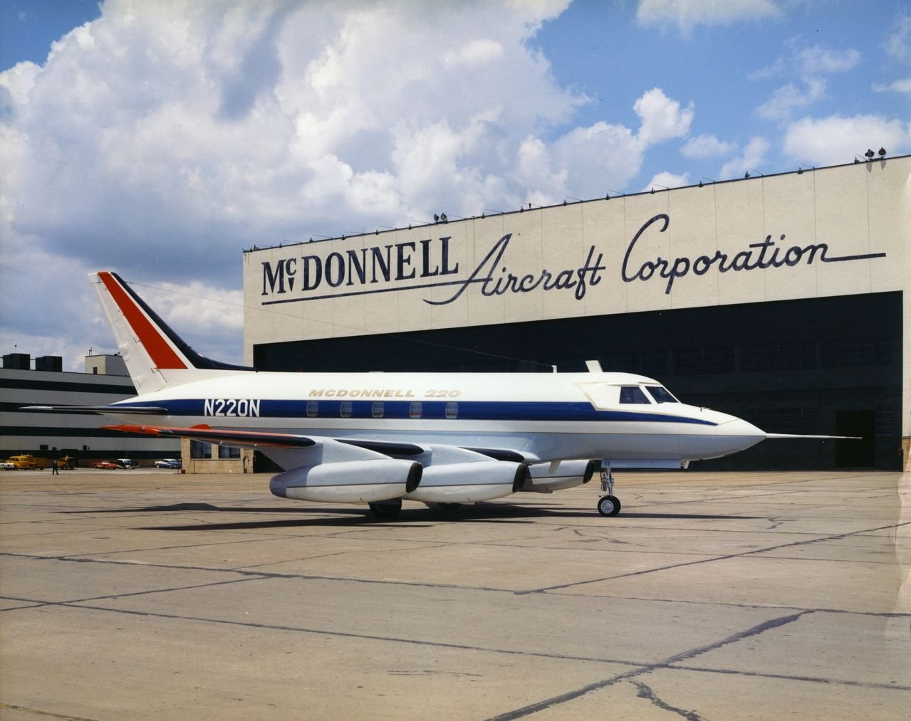 3_D4_C_3957_Jul-60_Model_220.jpg