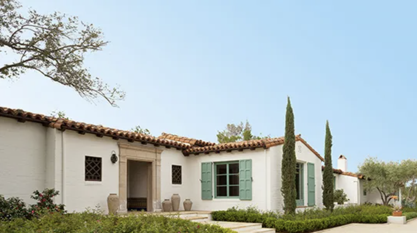 Why does Ojai look Spanish?