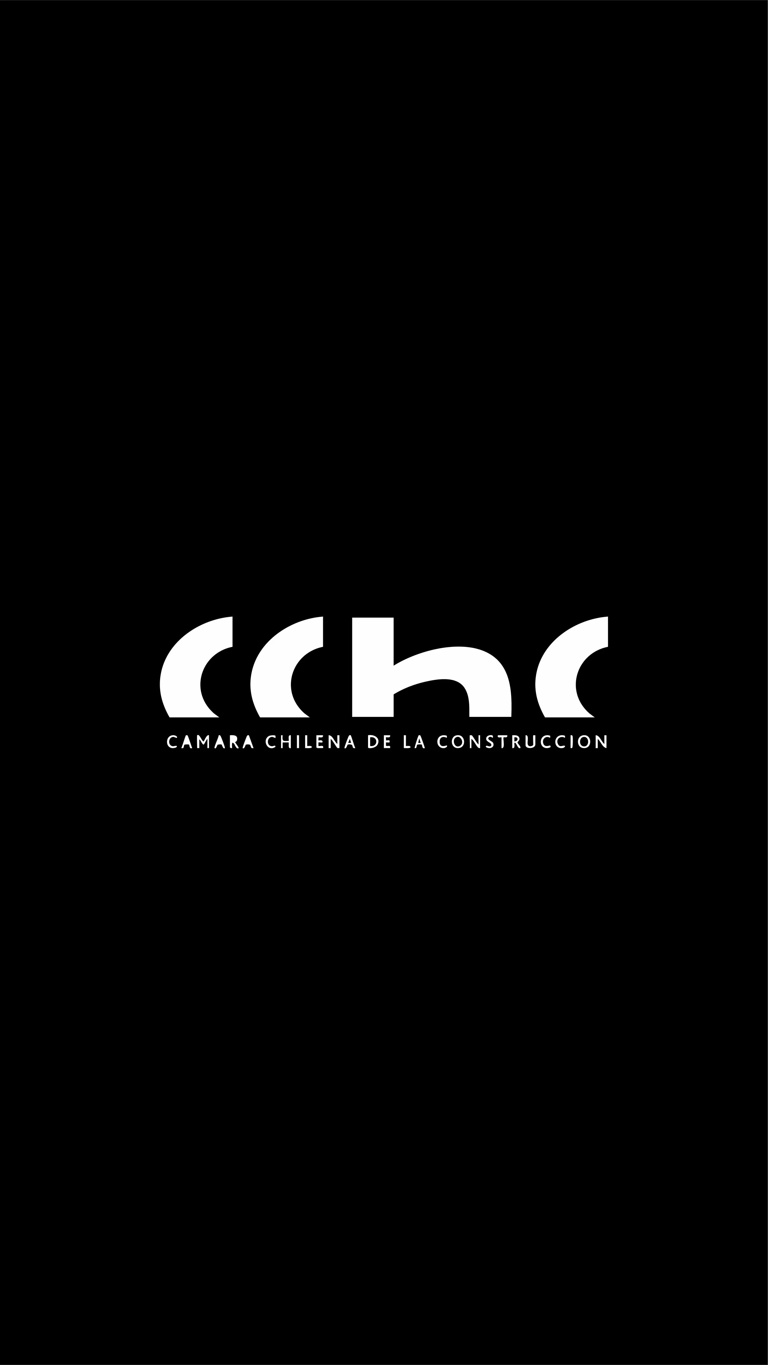 Logotipo en color blanco del Cámara Chilena de la Construcción en un fondo negro.