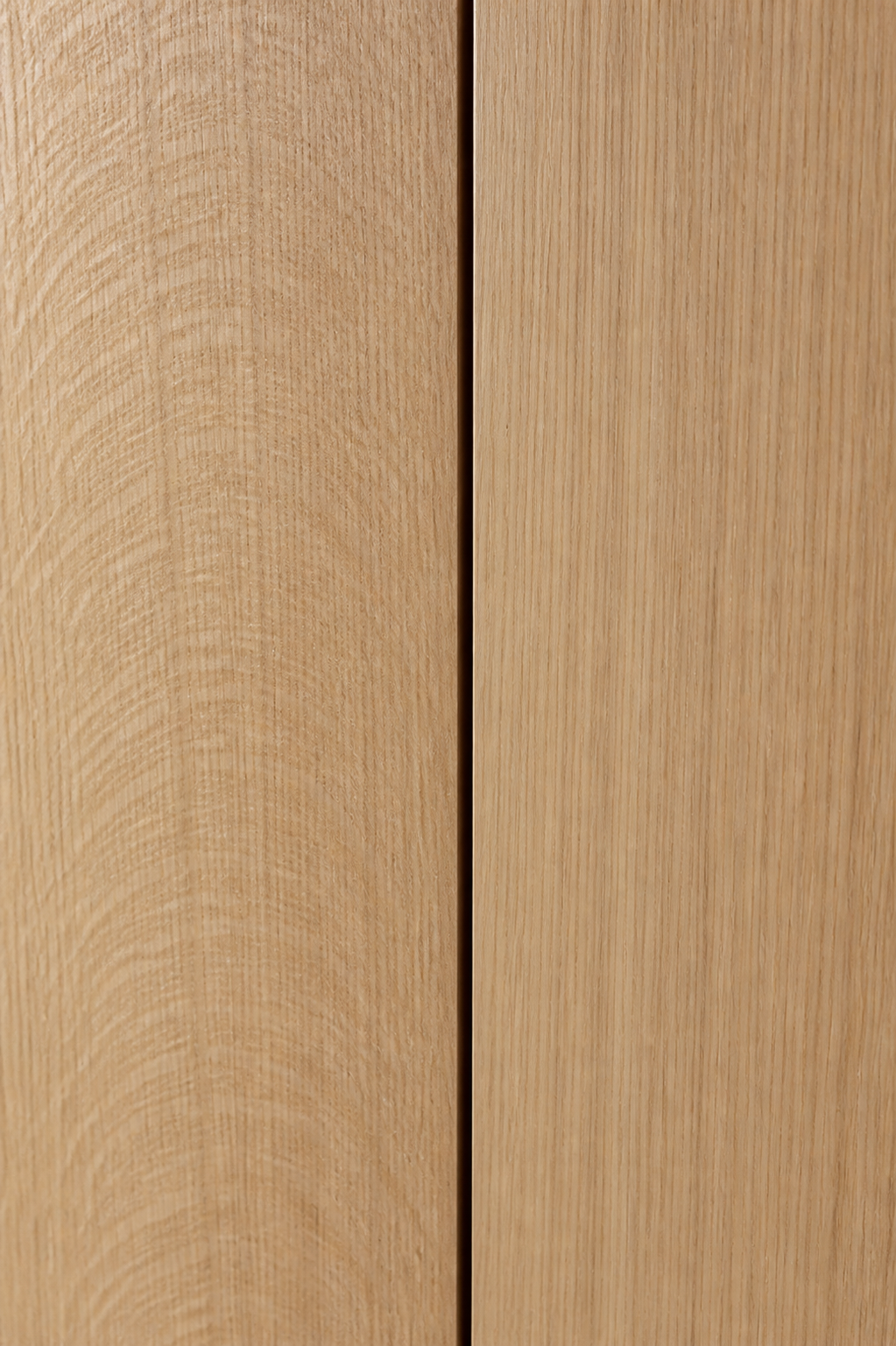00-detail-white-oak-grain-and-reveal.png
