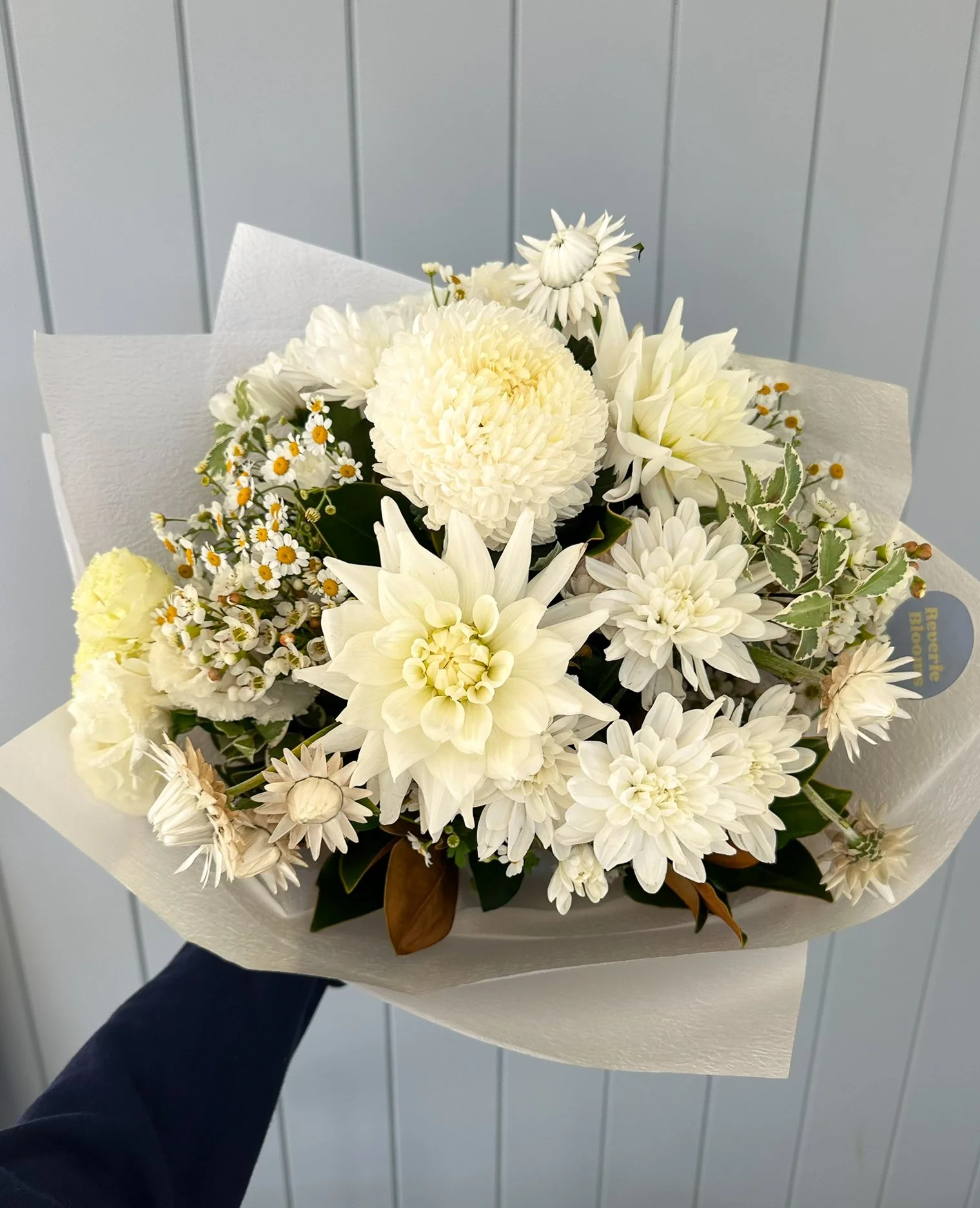 reverie-blooms-white-dahlia-and-chrysanthemum-bouquet.jpg