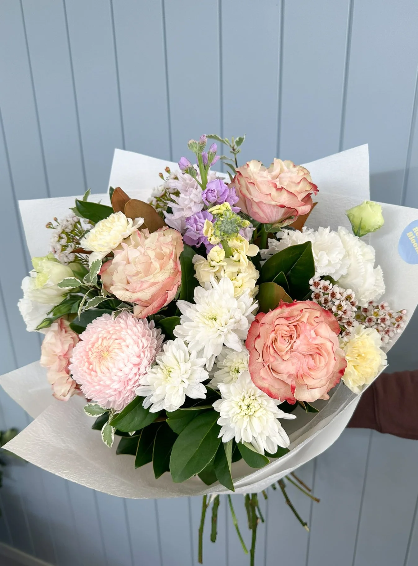 reverie-blooms-pastel-bouquet-pink-roses-white-mums.jpg