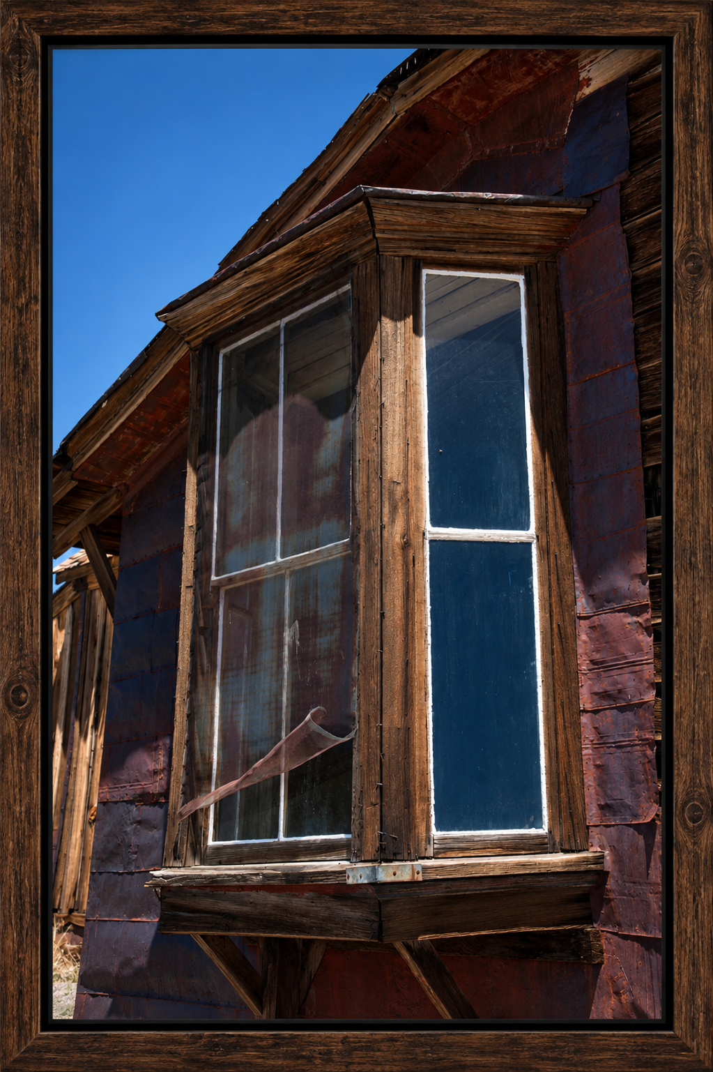 Weathered Bay Window in Sunlight.png