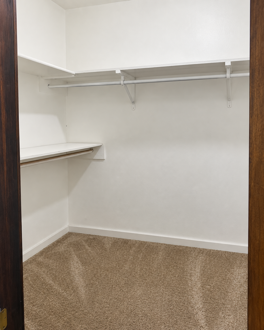 A2 closet.png