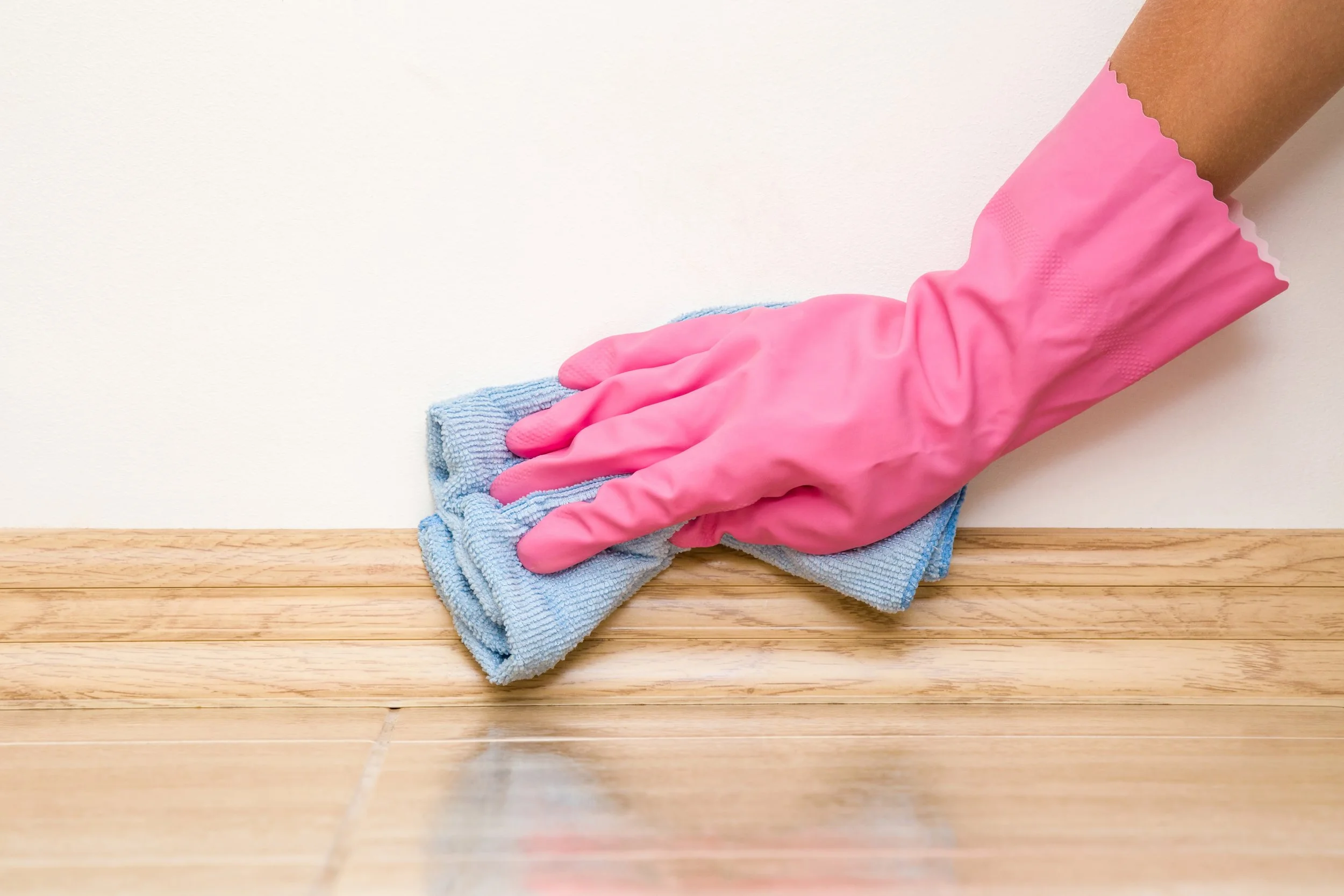 EXTRA CARE - BASEBOARD CLEANING  (60 MINUTES)