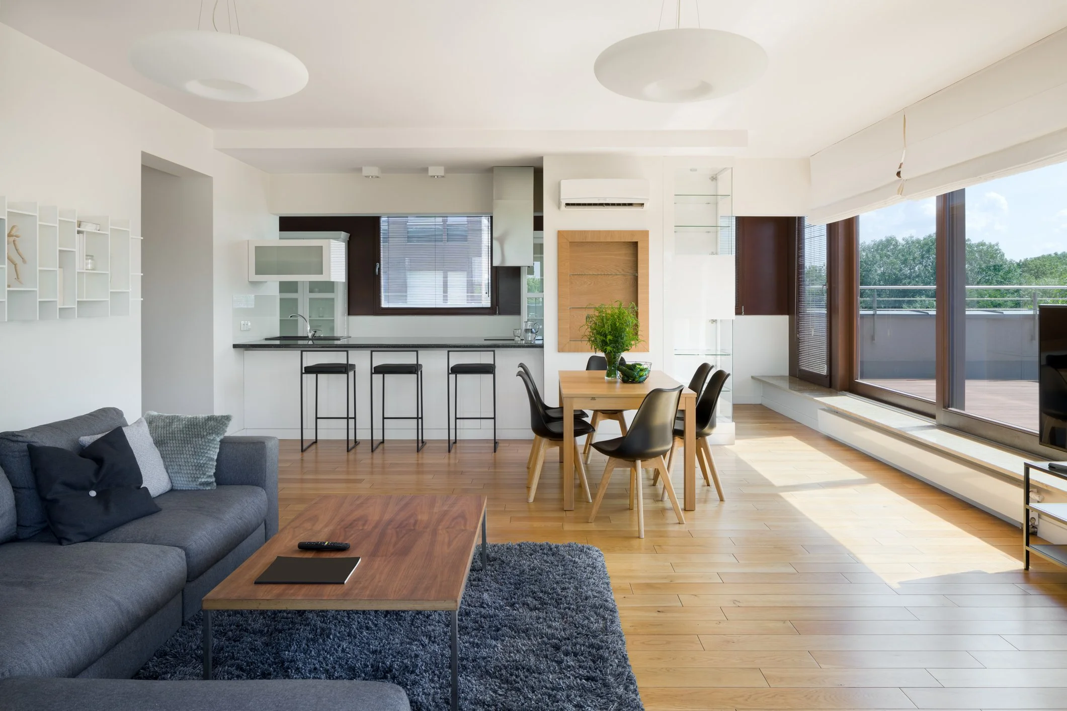 SMALL APARTMENTS - UP TO 2 BEDROOMS