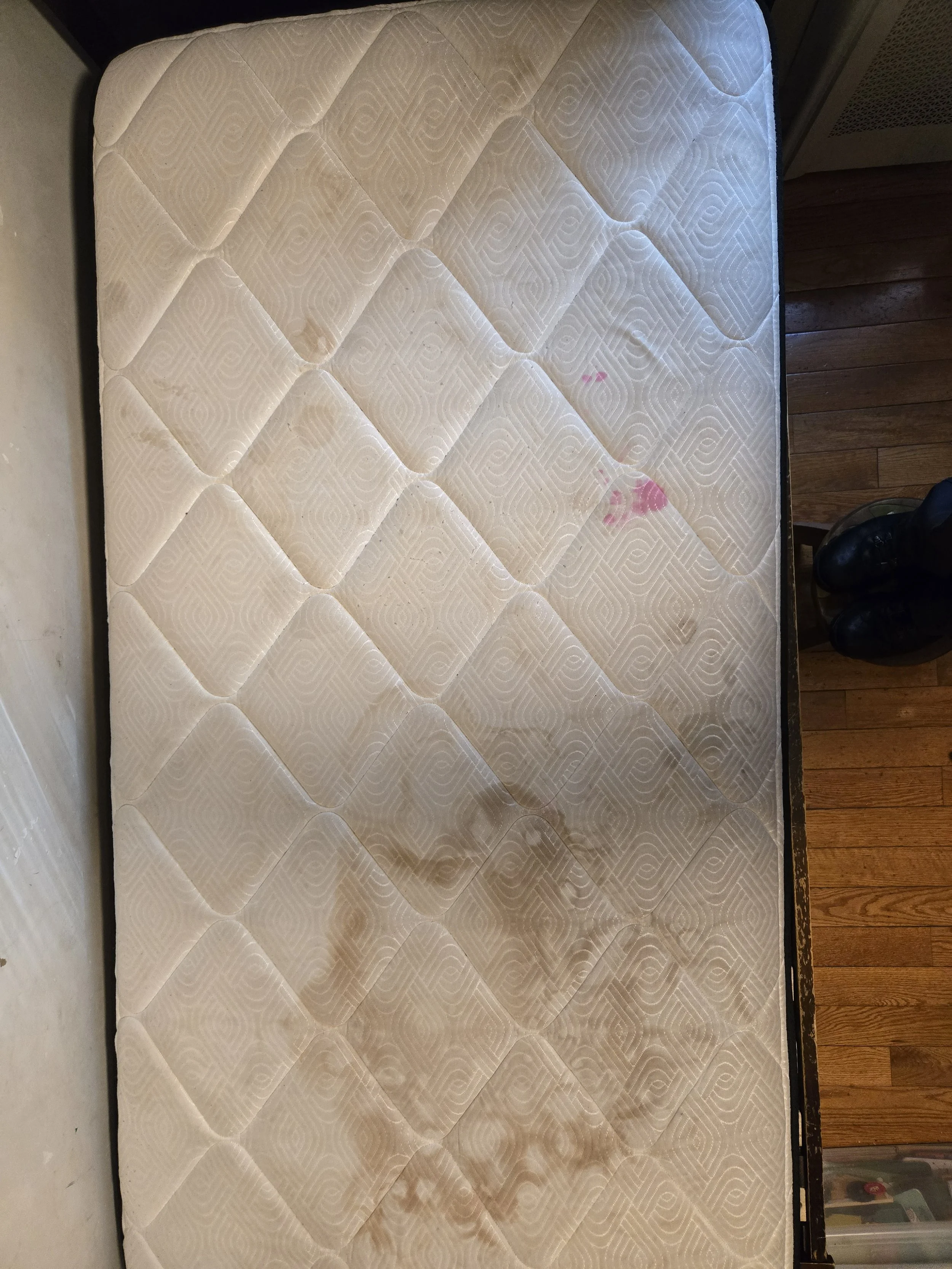 DIRT MATTRESS