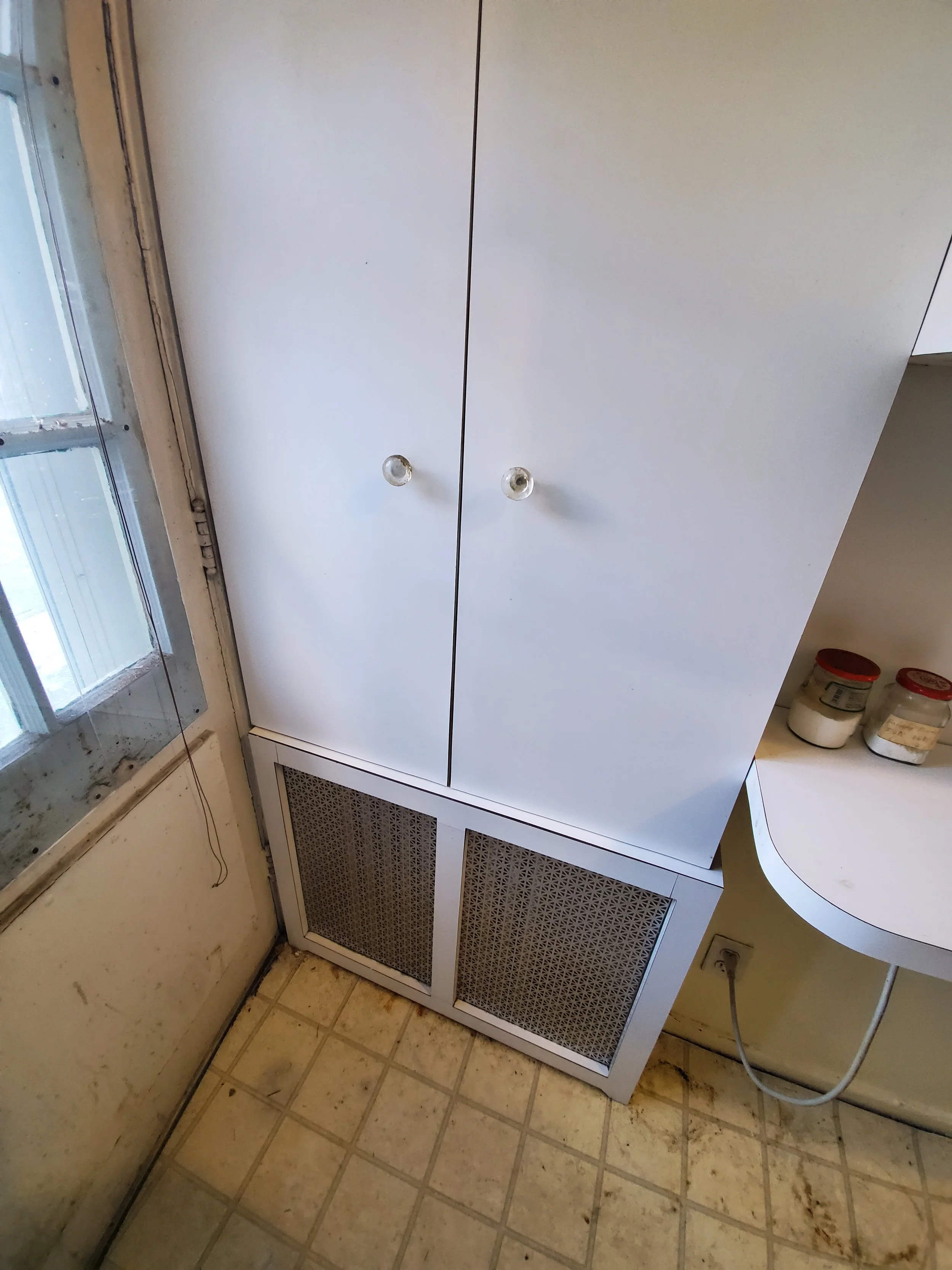 The Greasy Cabinet - AFTER CLEAN-UP