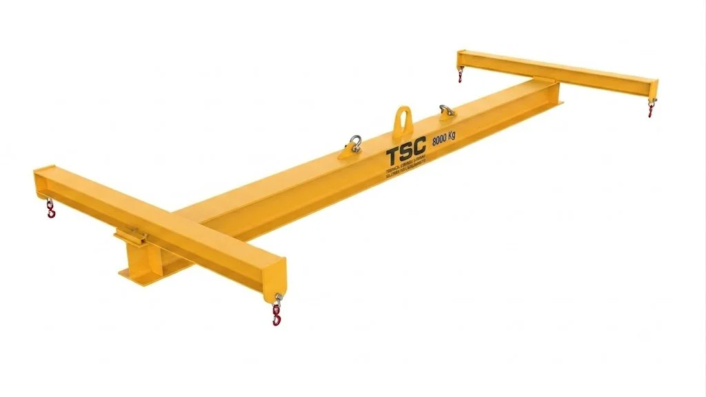 Ponteggio giallo con capacità di carico di 8000 kg, utilizzato per sollevare o supportare carichi pesanti.