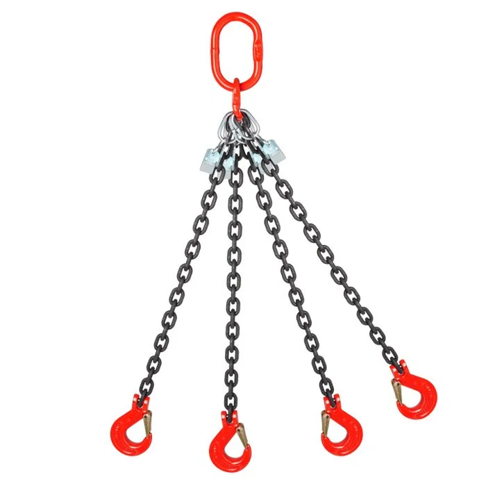 Sistema di catene con gancio di sicurezza rosso e anelli metallici