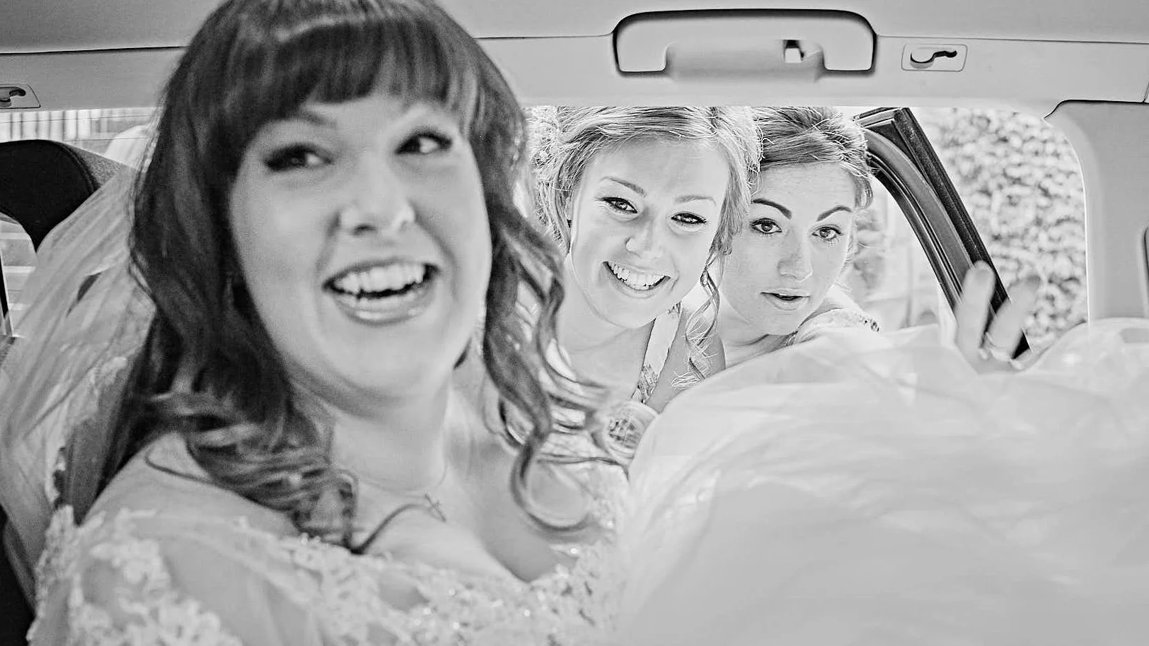 WEDDING-BRIDE-CAR23.jpg