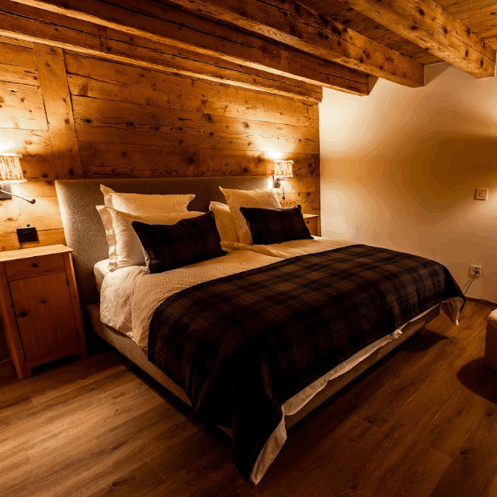 Au 17 la Buvette à Morgins - Photos des chambres doubles à réserver pour un séjour chaleureux haute gamme et cosy aux Portes du Soleil, Morgins Champéry Les Crosets Avoriaz Morzine - Parking et proximité des remontées mécaniques