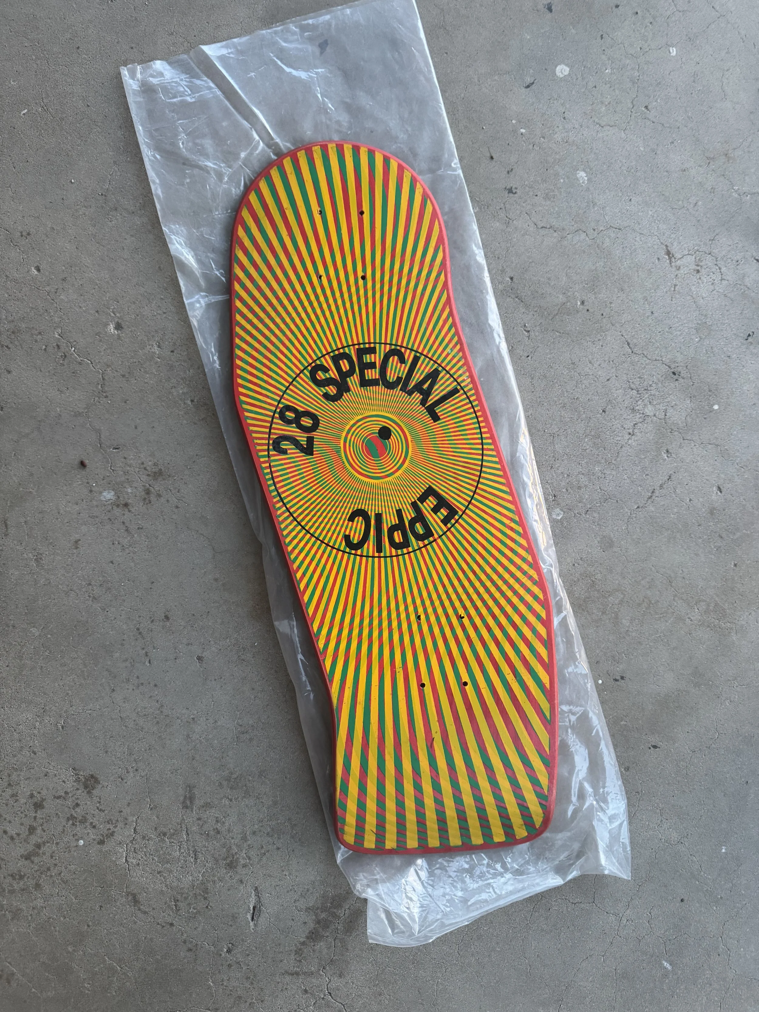EPPIC SKATEBOARD VINTAGE RADNESS FROM 80S