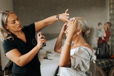 I do love getting the professional photos through! 
Throw back to @lucymellorxx Big day at @holmesmill_ 

Photography by @wyldbeephotography 
Hair by @dwloveshair_ 

#weddingmakeup #mua #glam #makeup #wedding #ribblevalleywedding #holmesmill