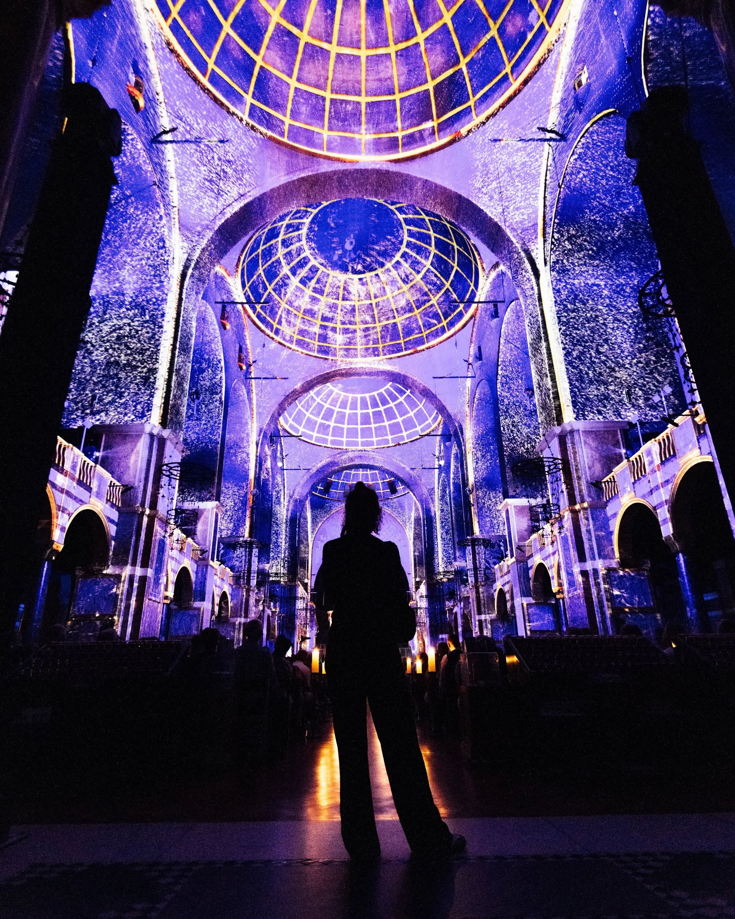 LUMINESCENCE London at the Westminster Cathedral &mdash; a dazzling 360 video projection concert held in the largest Catholic church building in England and Wales.

@lumini.scence 

#luminiscencelondon #lightprojection #projectionmapping #architectur