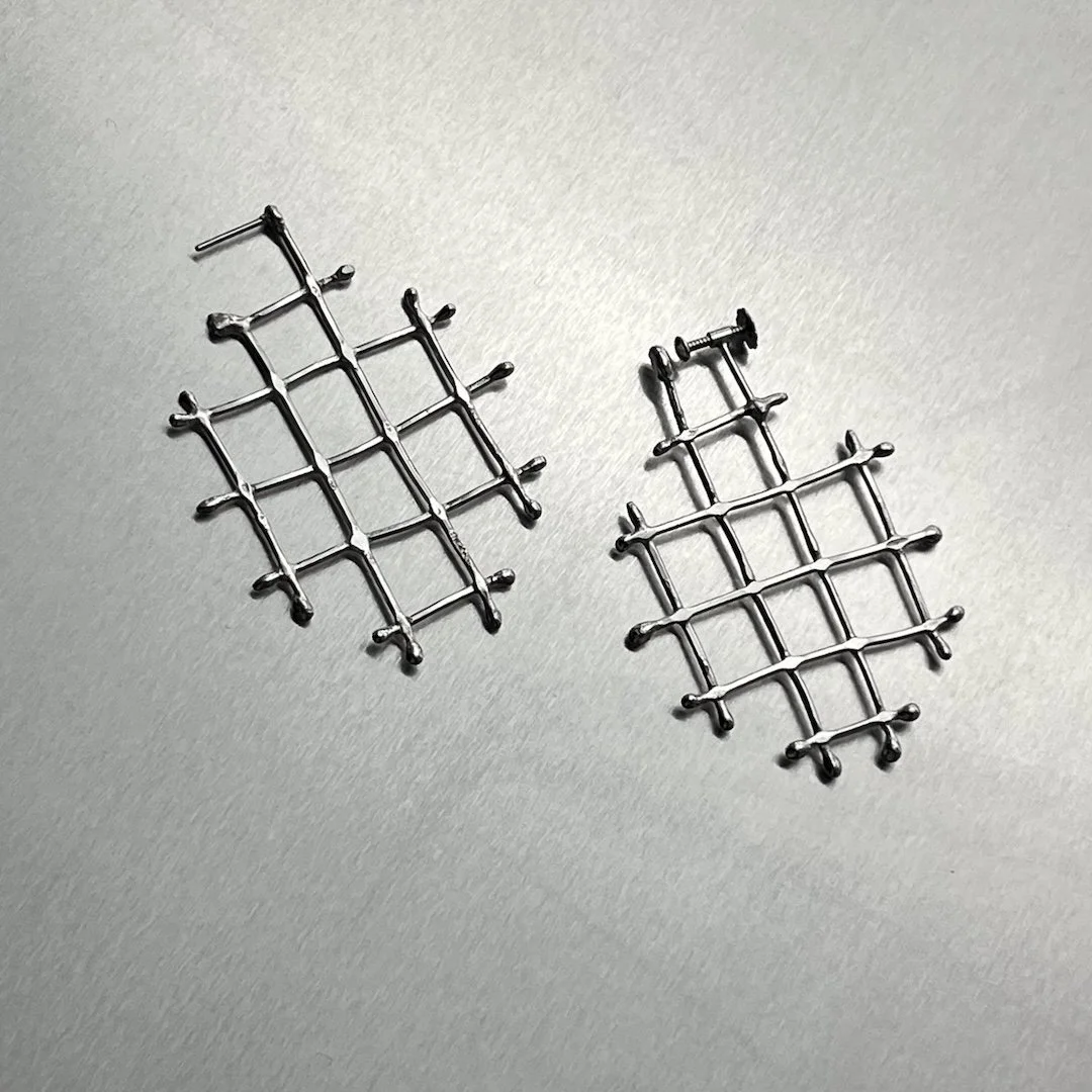 gate earring