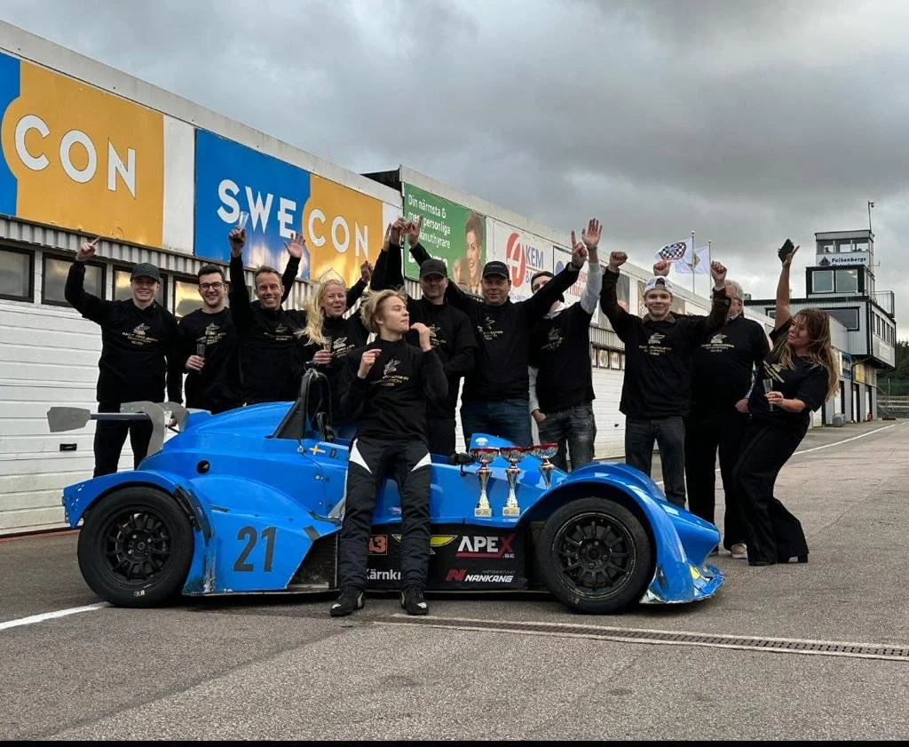 Dante Johansson överlägsen mästare i Aquila Formula 1000