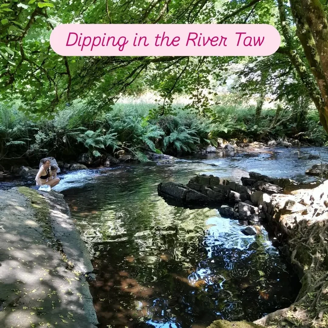 A lovely few hours today with @hannah_n_horde_outdoors and the two toddlers, keeping cool in the River Taw just past Sticklepath. 

There were a few deep pools and some small waterfalls to play in. Lots of fun!
