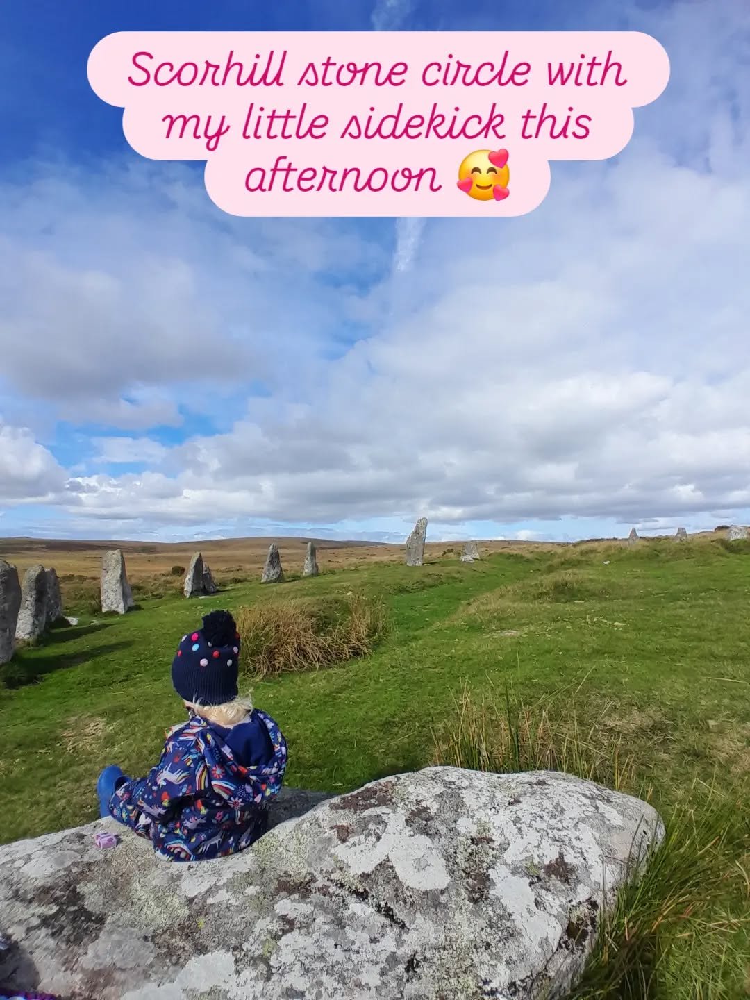 Scorhill stone circle on a Thursday afternoon 😍

#lovedartmoor 
#wildcalmdartmoor 
#natureconnection 
#kidsoutdoors