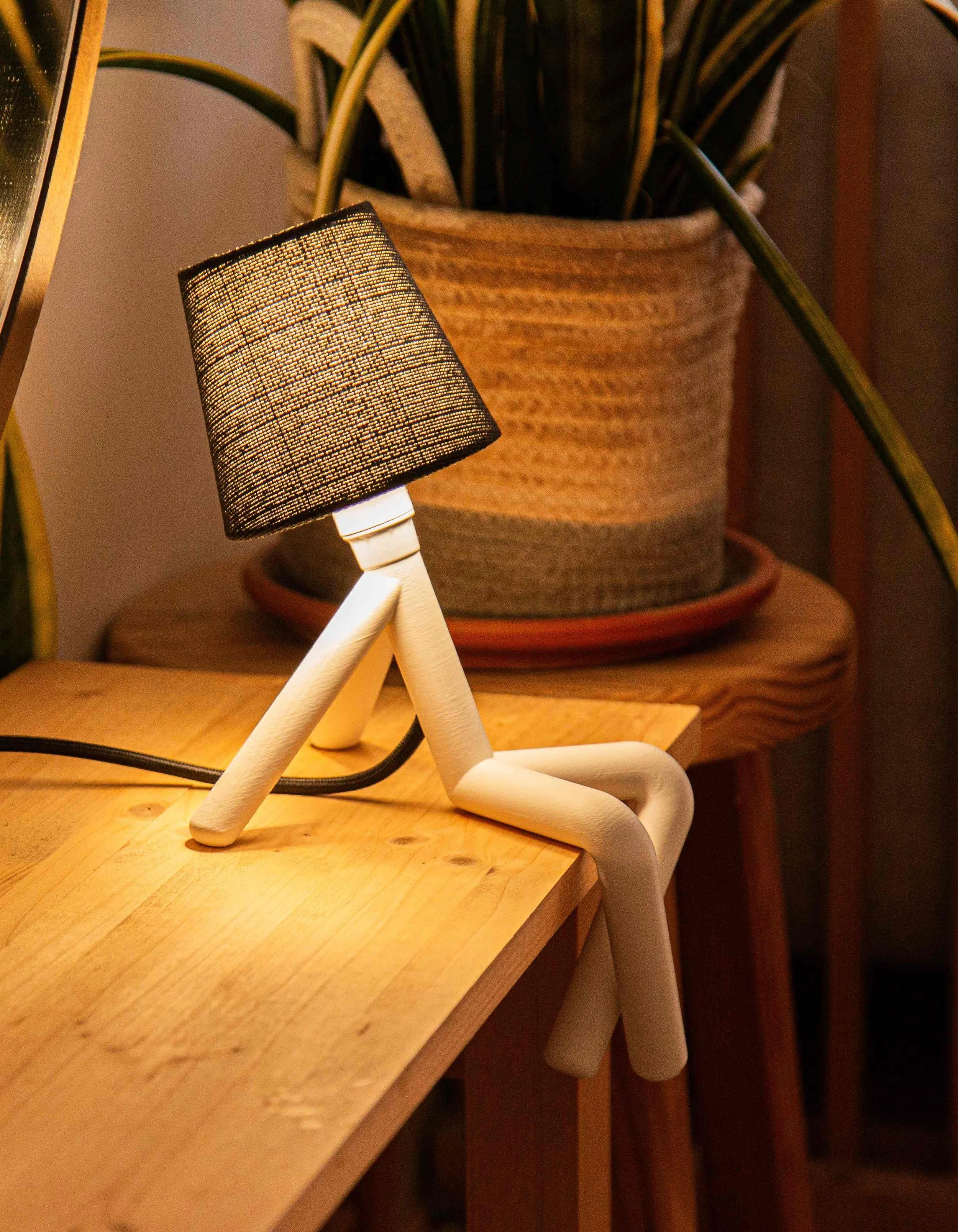 Charly — La lampe qui prend le temps de vivre